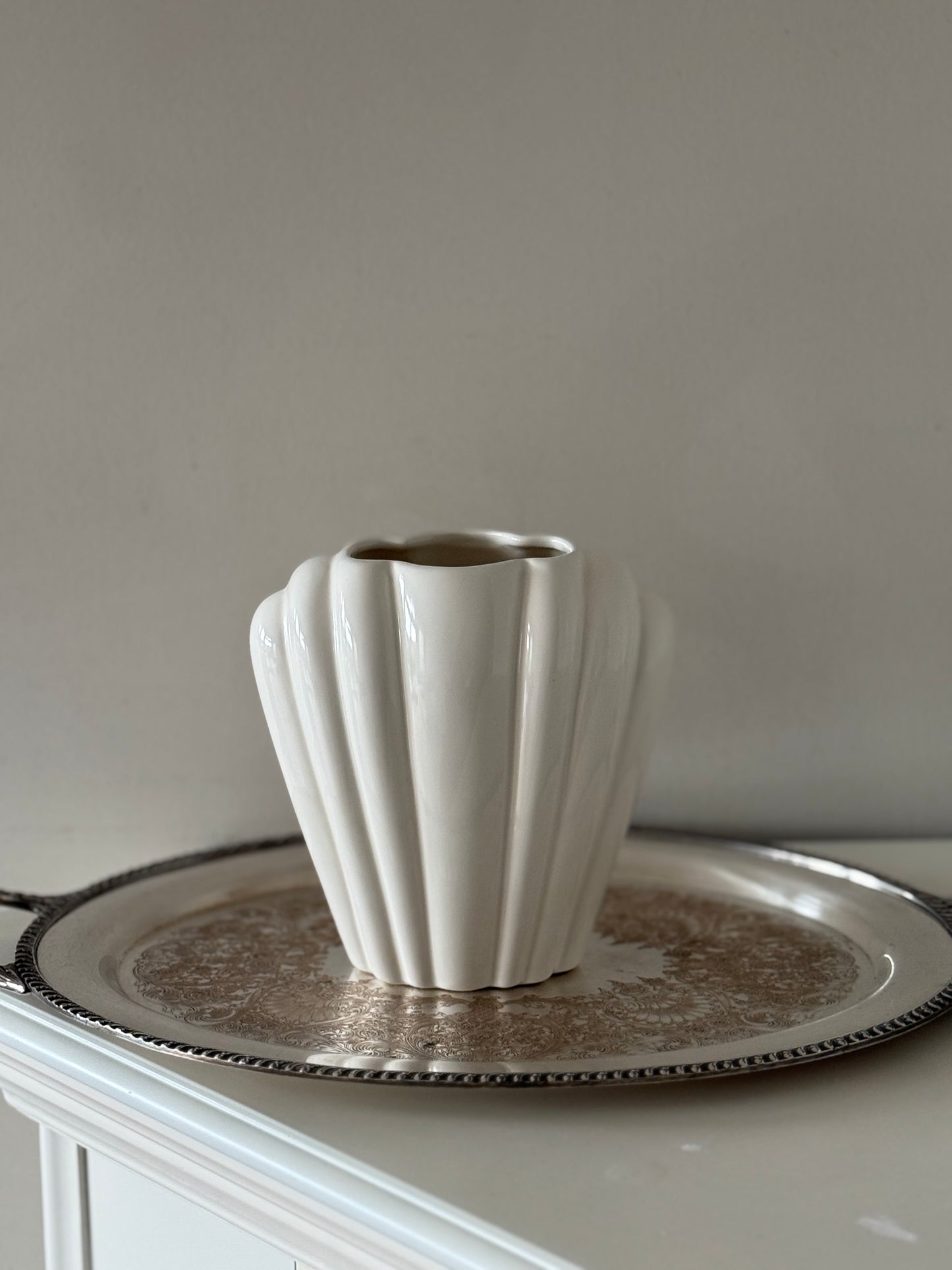 Vintage William Alexander Collection White Ceramic Vase – Made in Canada