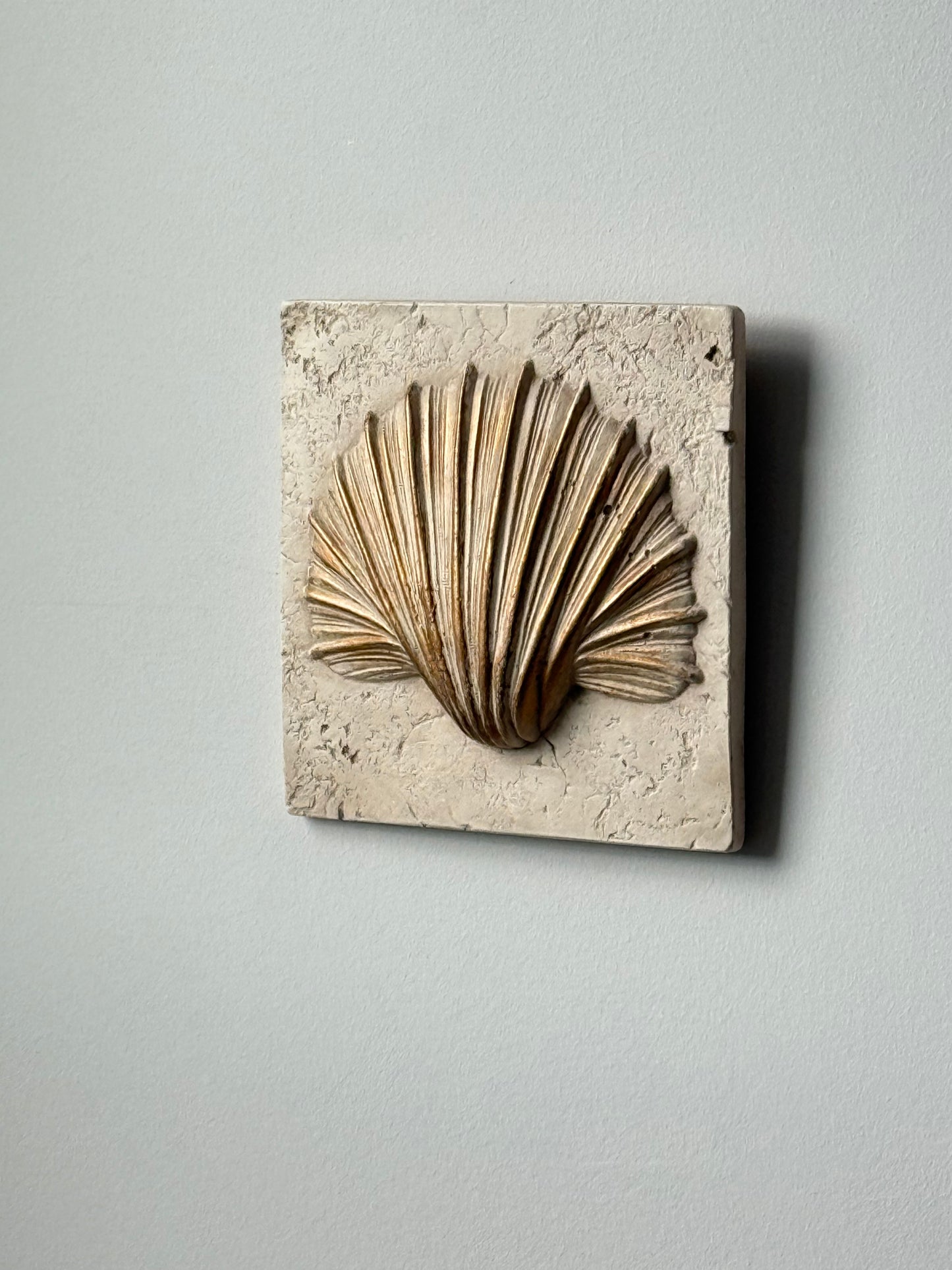 Vintage Canadian Ceramic Wall Art – Shell Set (2 pcs)