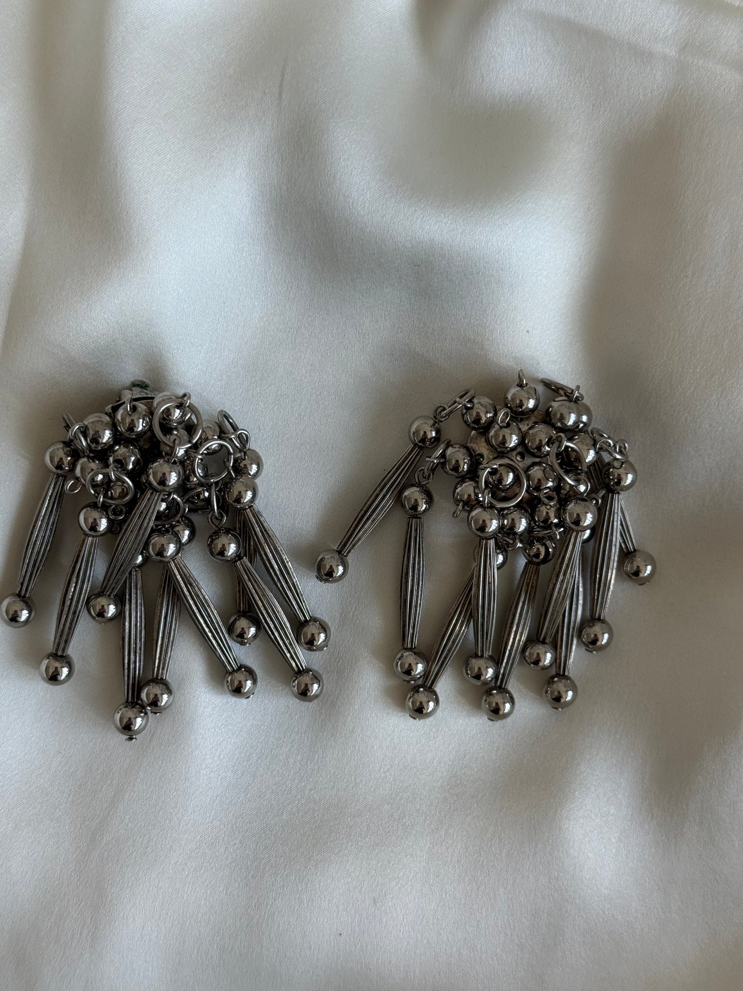 Vintage Silver-Tone Clip-On Earrings – Statement Dangle Design