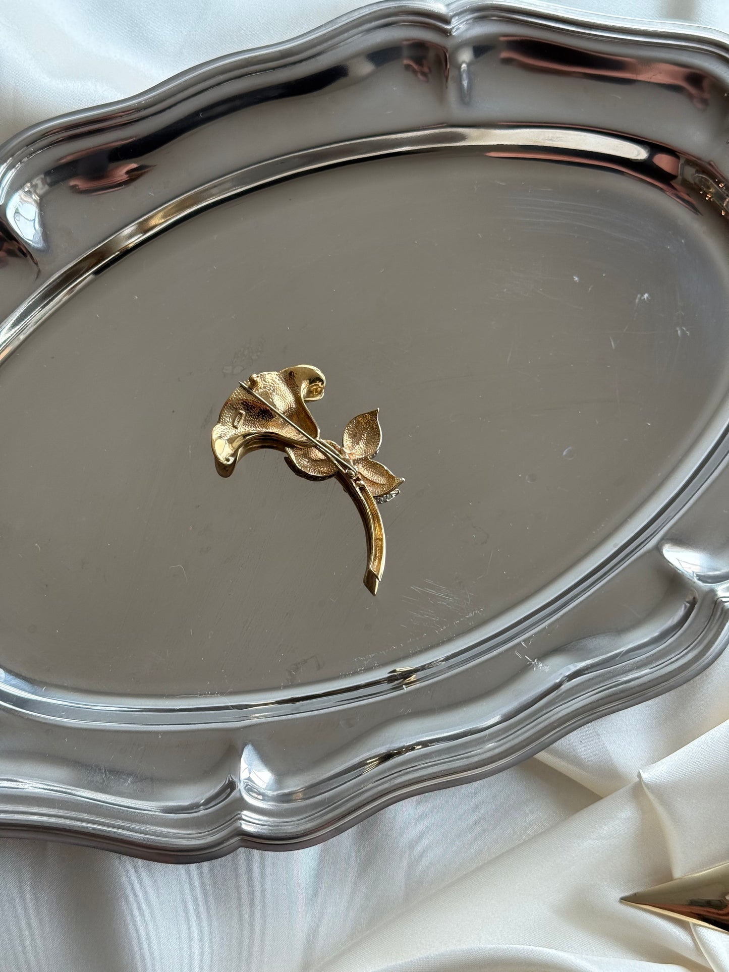 Vintage Butler Calla Lily Brooch with Pearl & Rhinestones