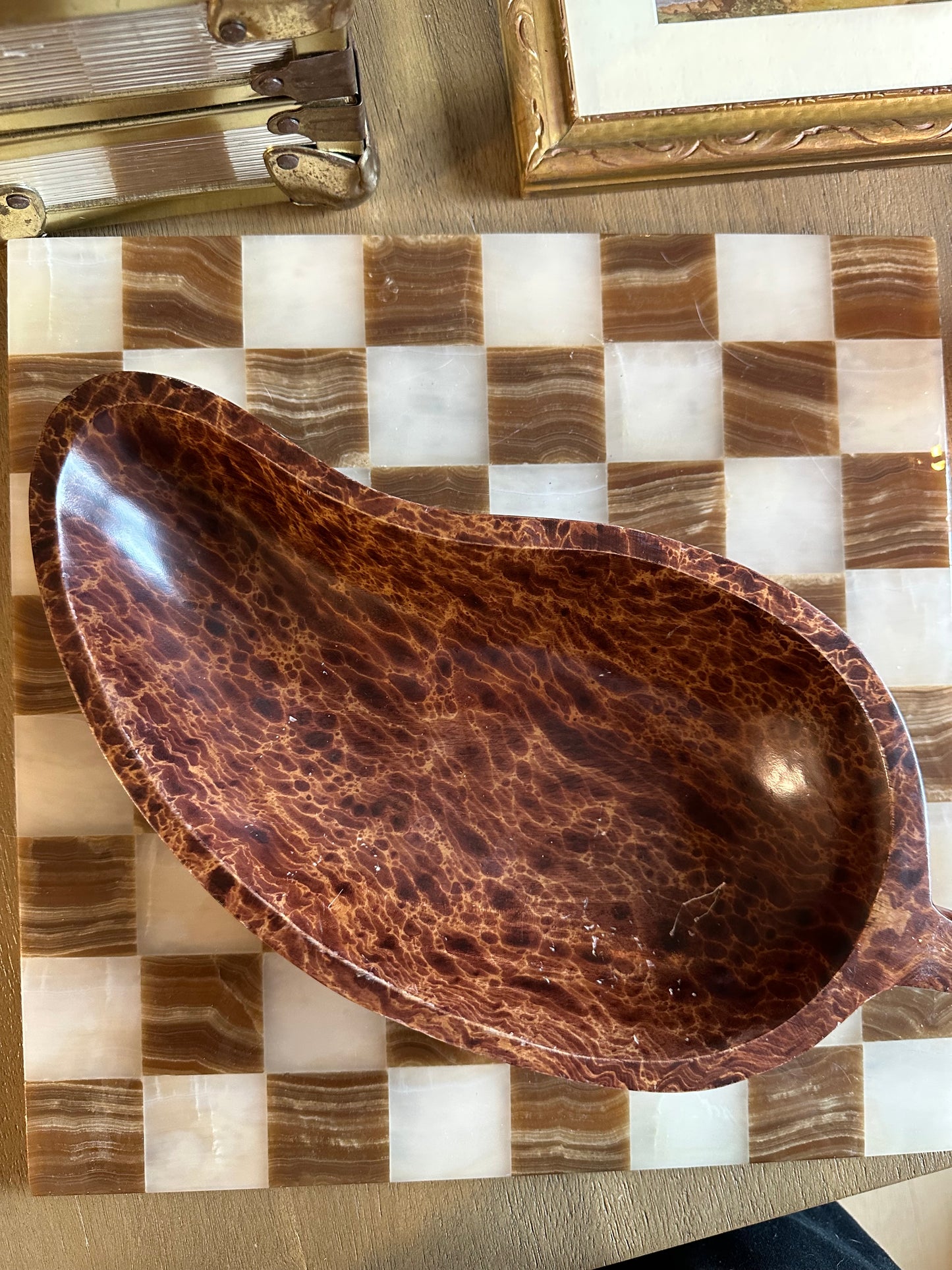 Wooden chilli shaped bowl