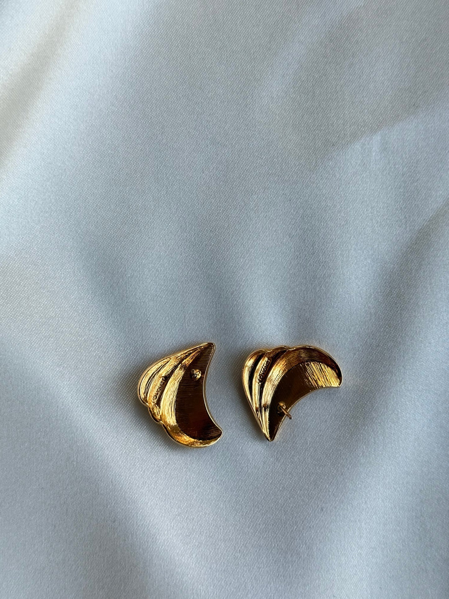 Vintage MONET Sculptural Gold-Tone Stud Earrings