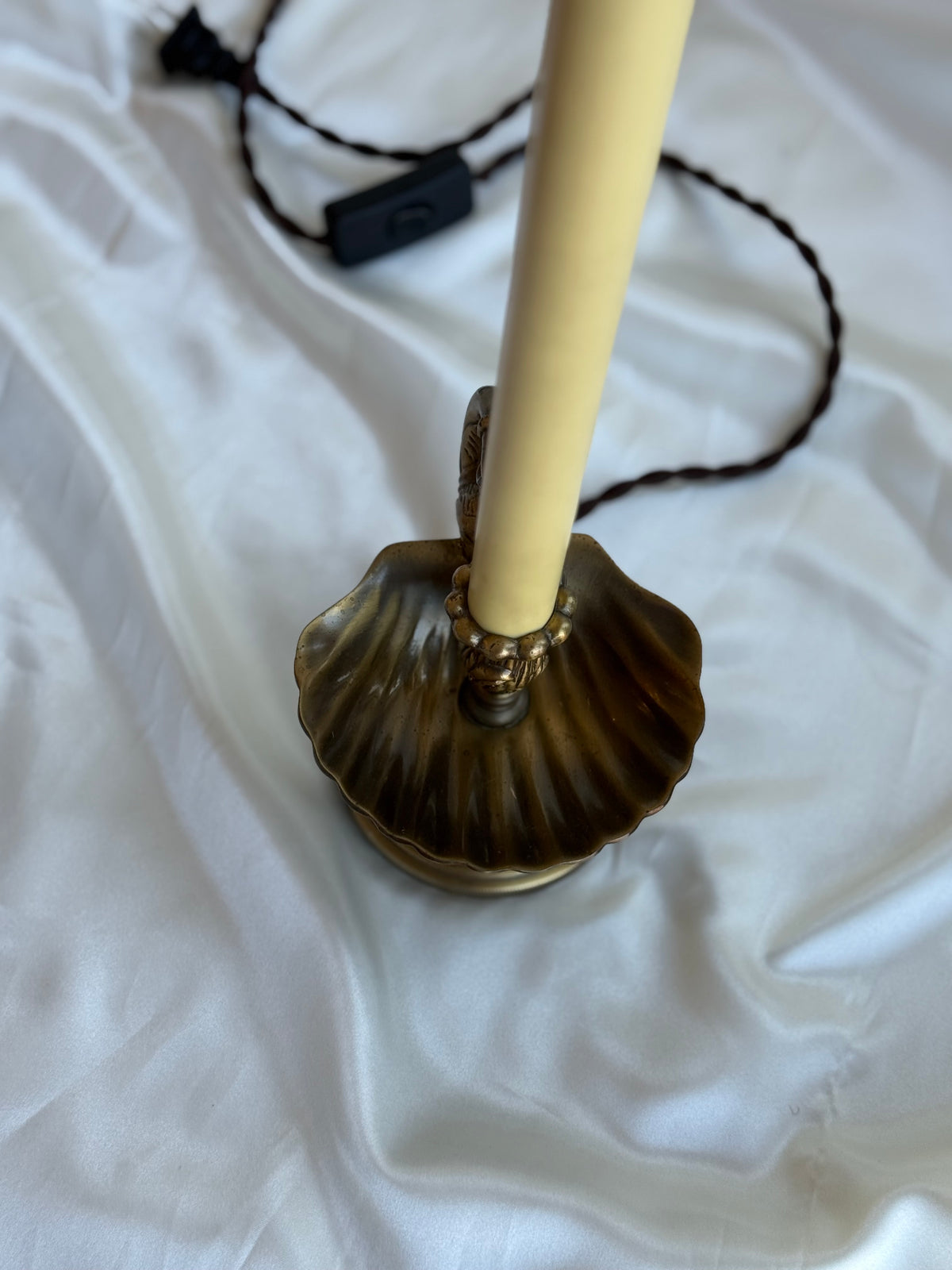 Vintage Brass Shell Table Lamp
