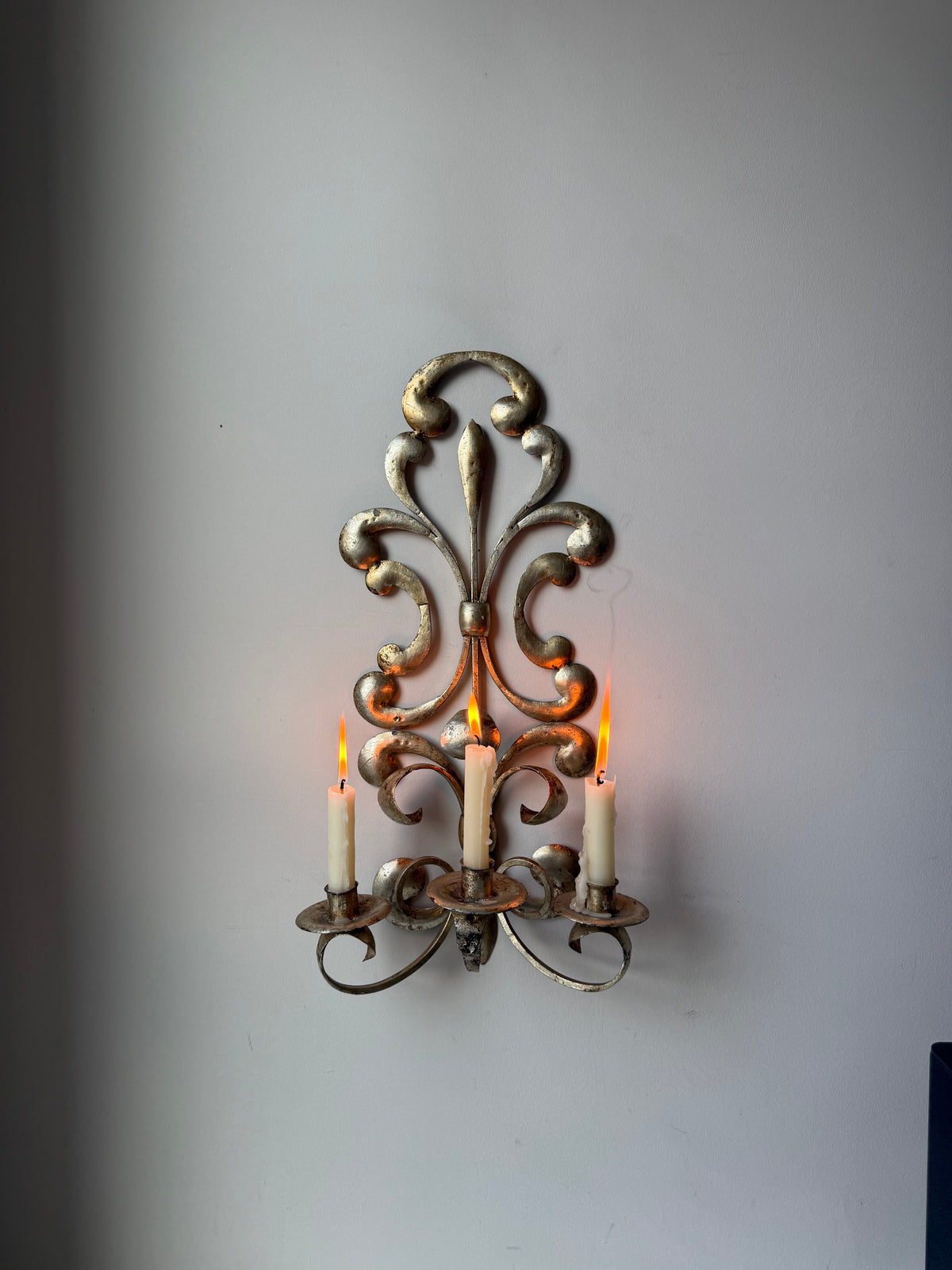 Vintage Italian Gilt Metal Three-Arm Wall Sconce – Made in Italy