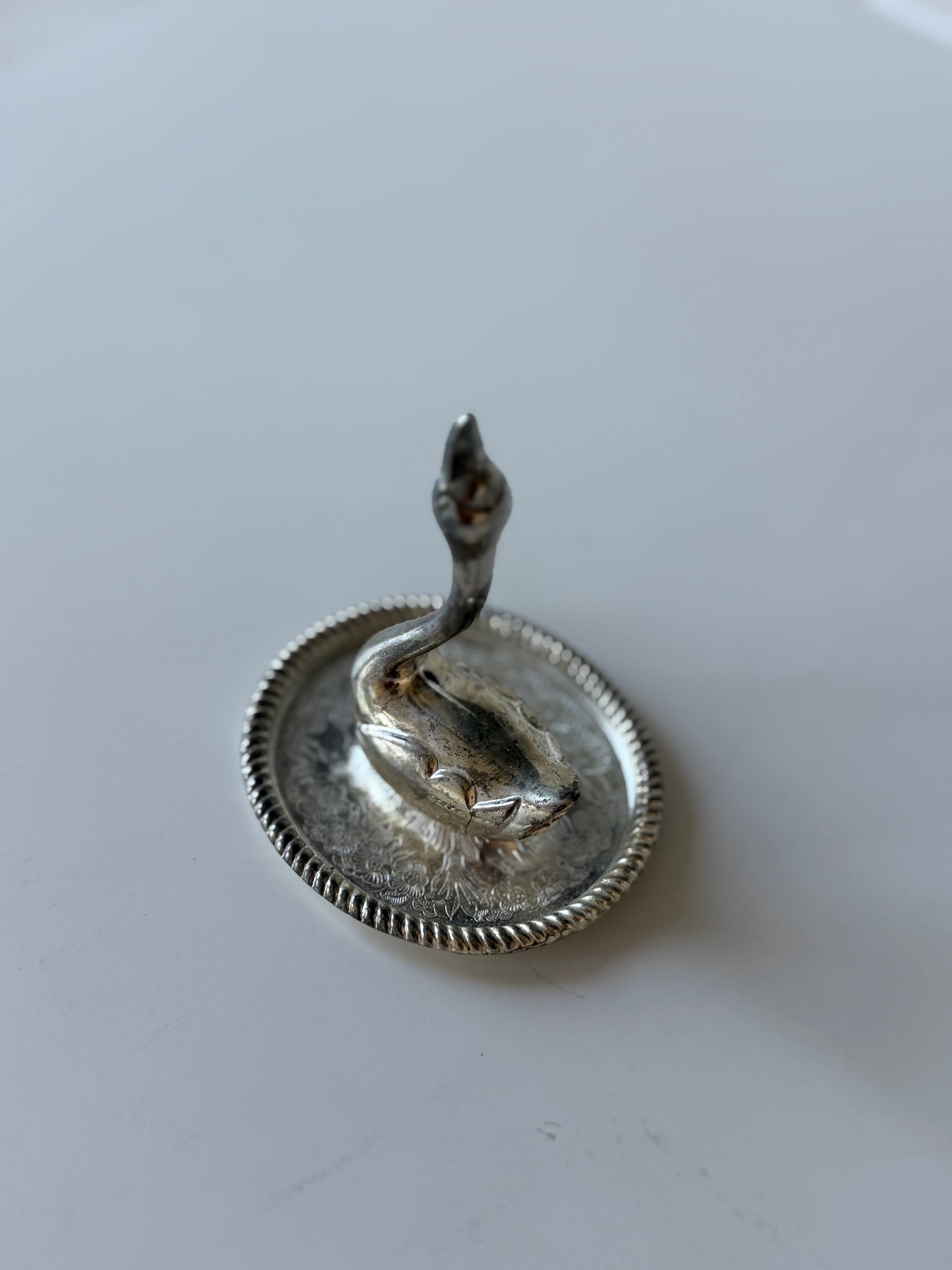 Silver-Plated Swan Ring Holder