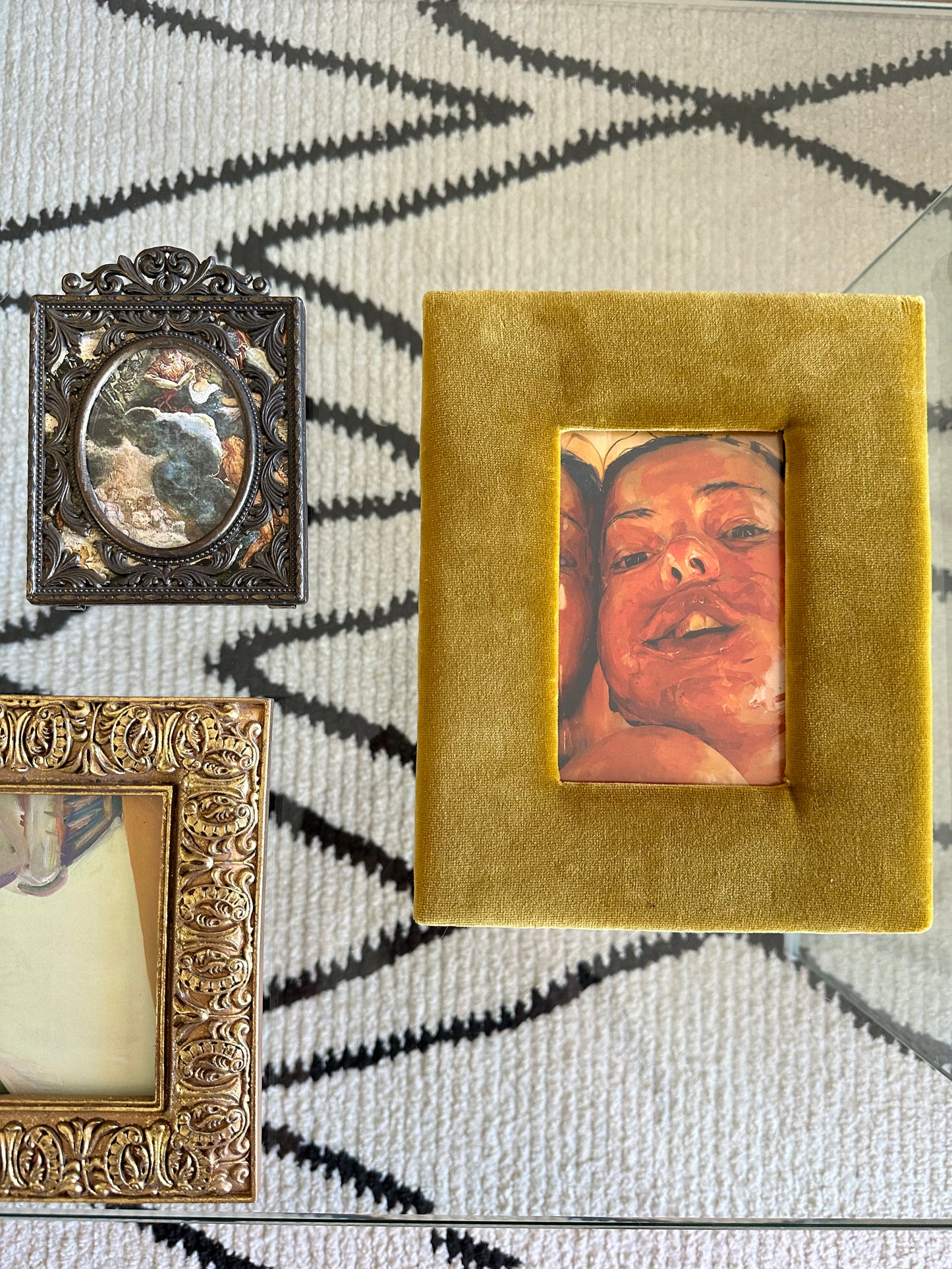 Velvet photo frame