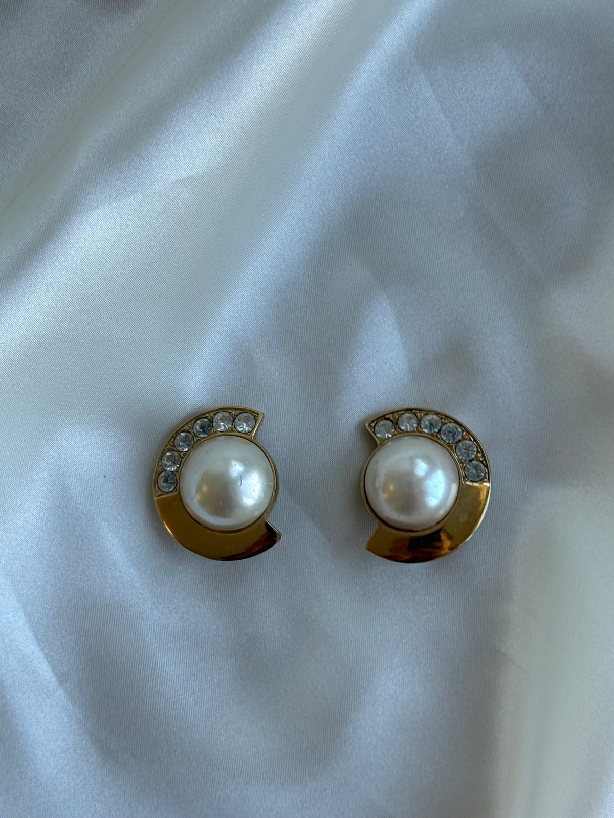 Vintage Faux Pearl & Rhinestone Clip-On Earrings