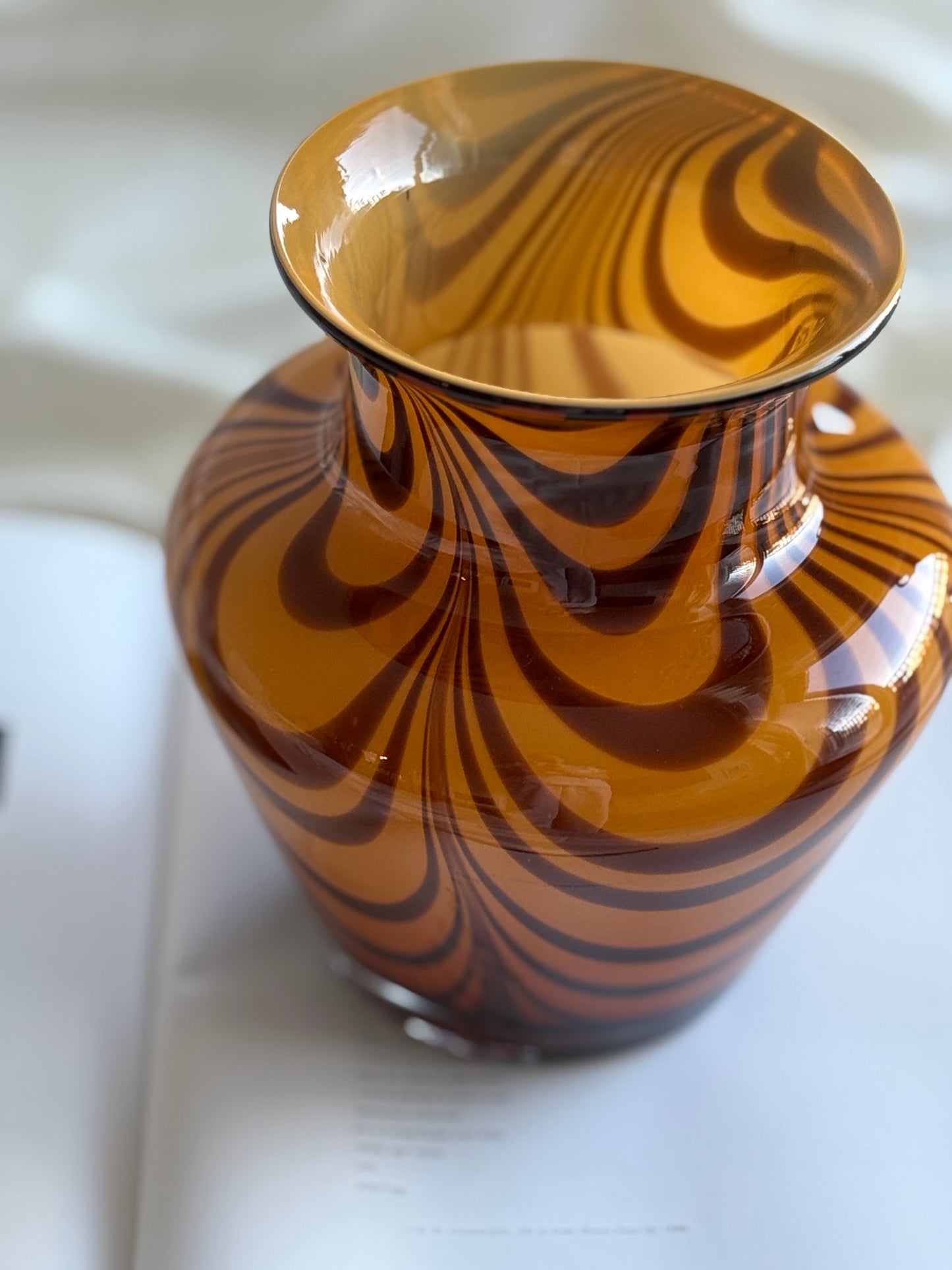 Vintage Art Glass Vase – Amber & Brown Swirl