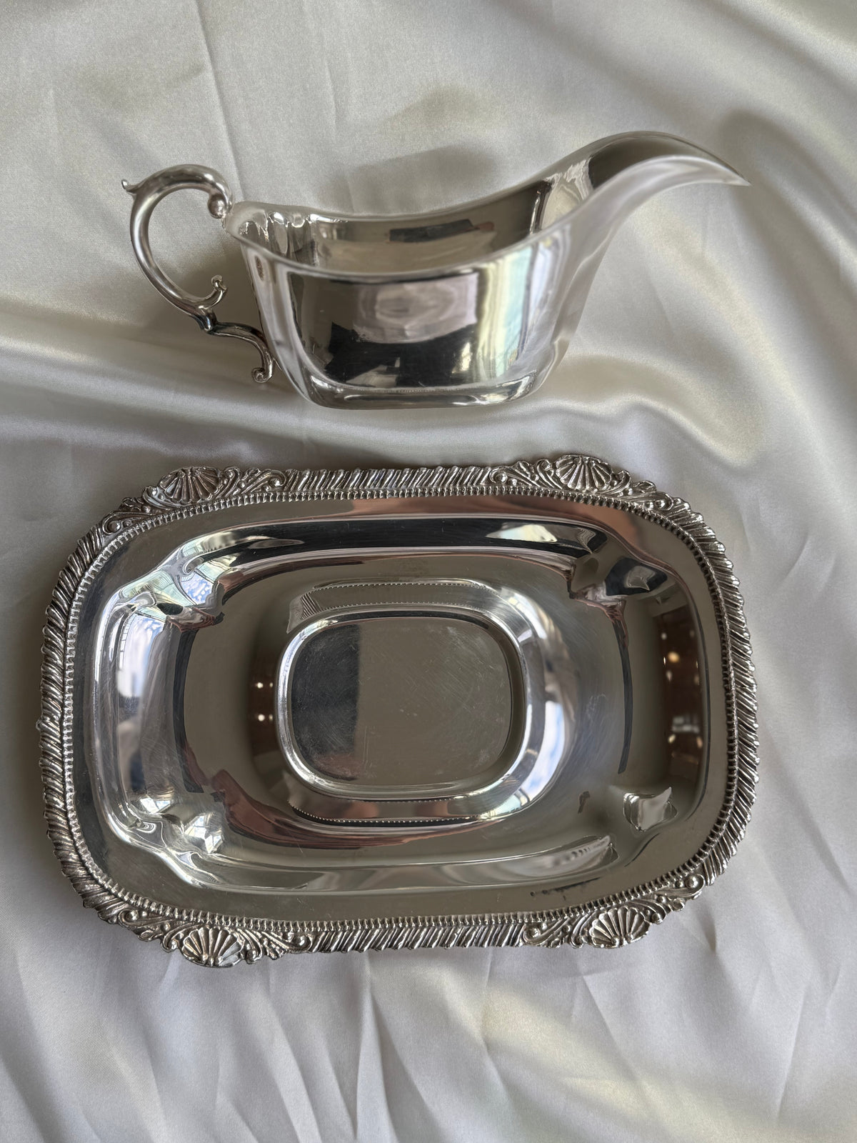 Old English Reproduction EP on Copper Silver-Plated Gravy Boat & Underplate