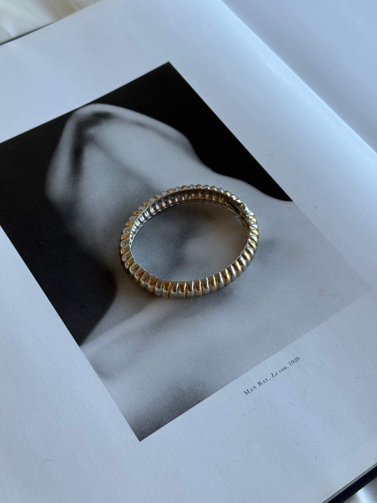 Vintage Two-Tone Ribbed Hinged Bangle