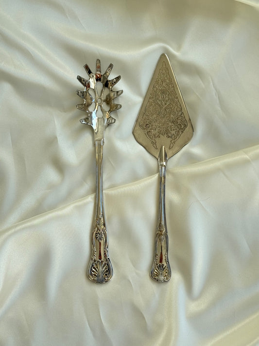 Vintage Silver-Plated Cake Server & Pasta Server Set shell details