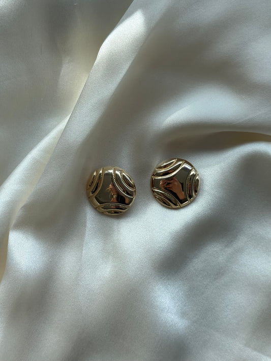 Vintage Gold Tone Clip-On Earrings