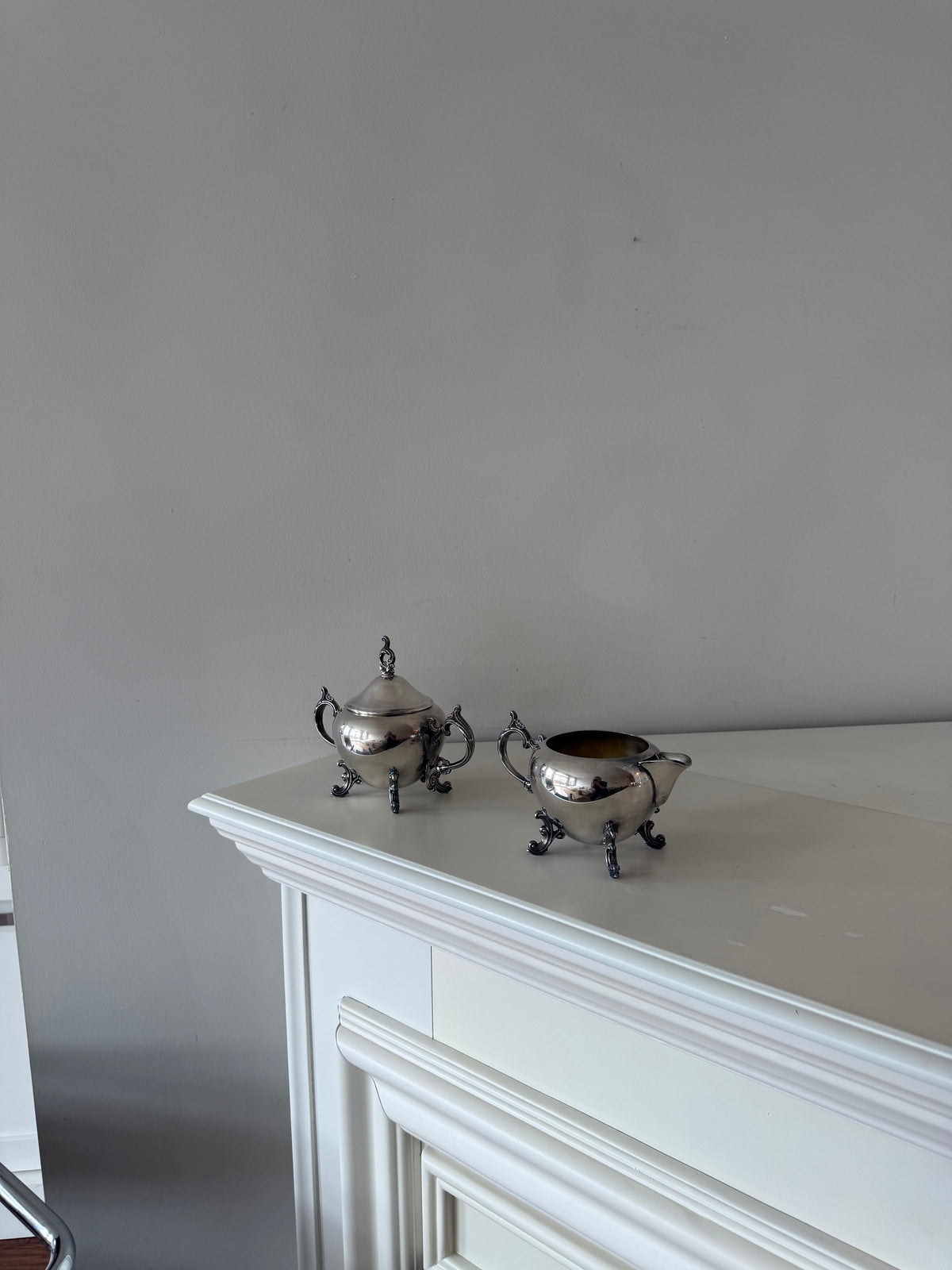 Vintage Silver Plated Footed Sugar Bowl & Creamer Set – Ornate Scroll Design