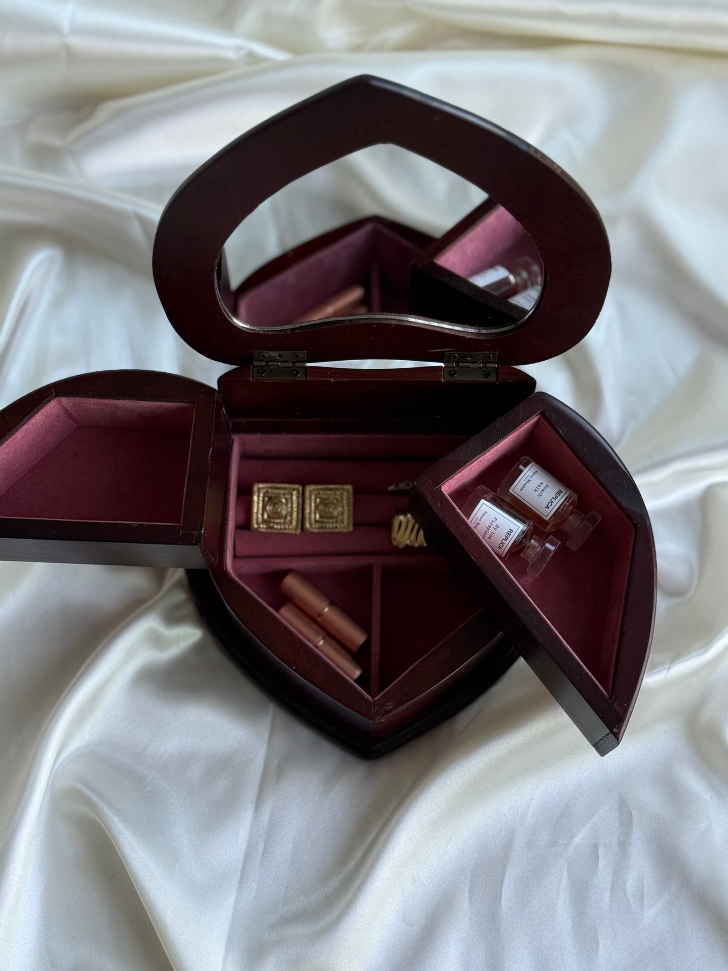 Vintage Heart-Shaped Wooden Jewelry Box with Mirror