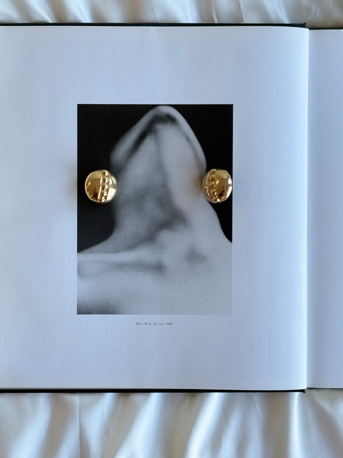 Vintage Lightweight Gold-Toned Clip-On Earrings