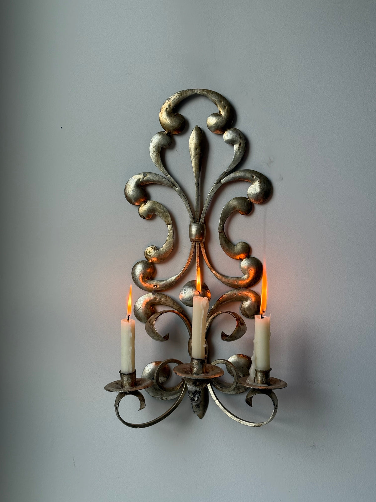 Vintage Italian Gilt Metal Three-Arm Wall Sconce – Made in Italy