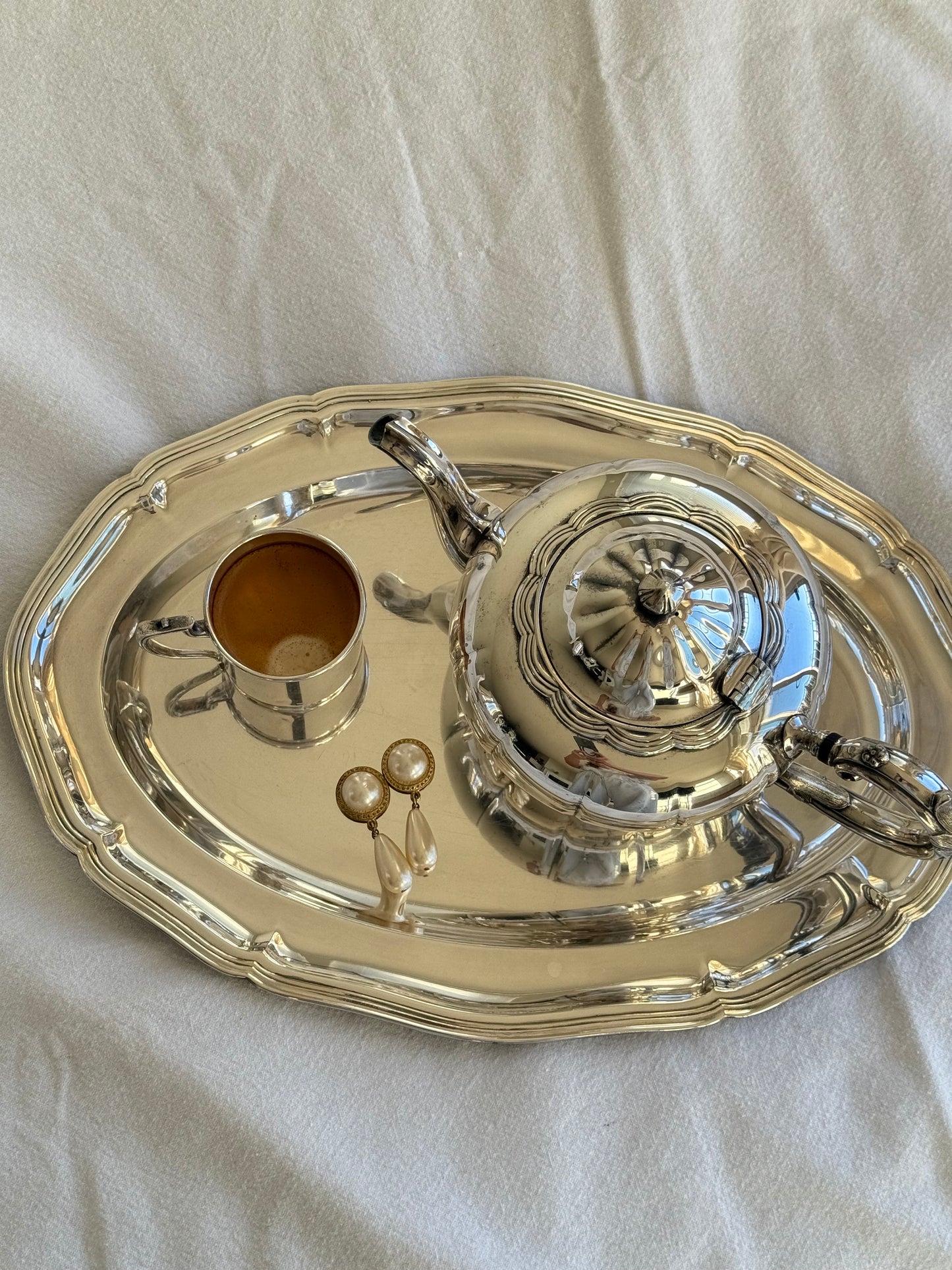 Vintage silver plated tea pot