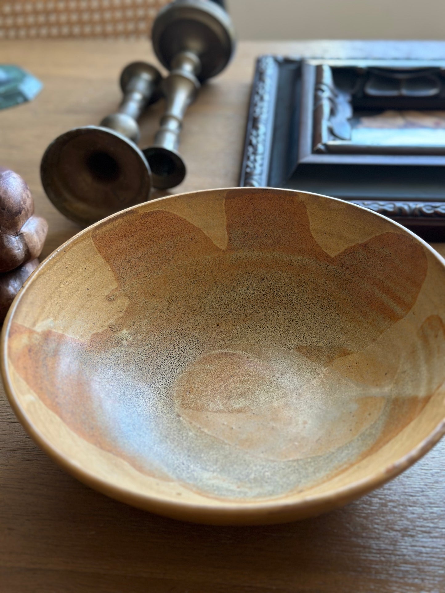 Ceramic pottery bowl