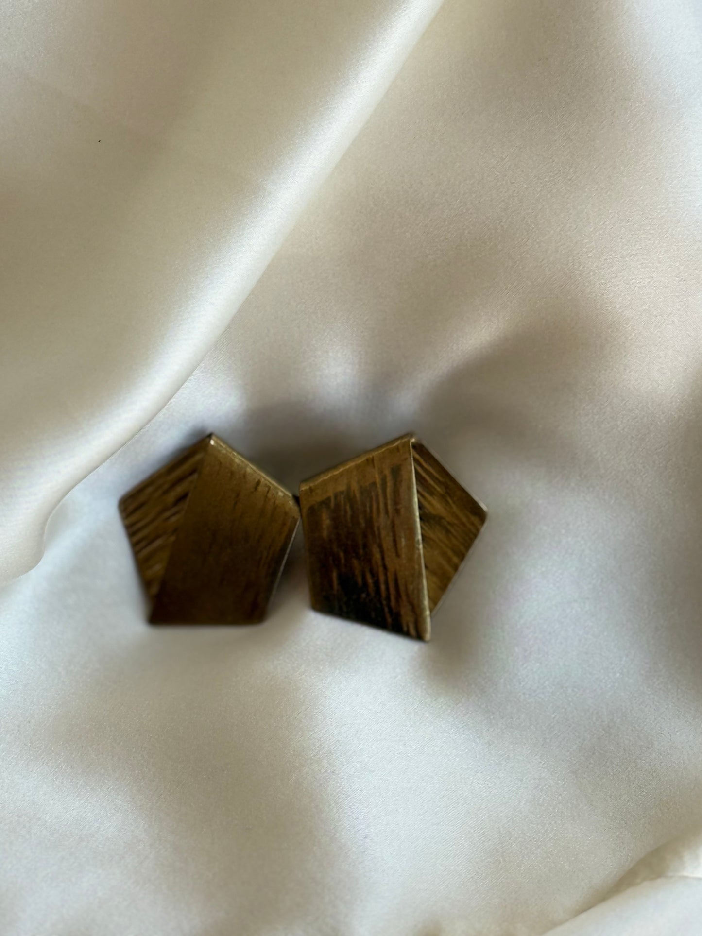 Vintage Geometric Stud Earrings – Gold-Tone Finish