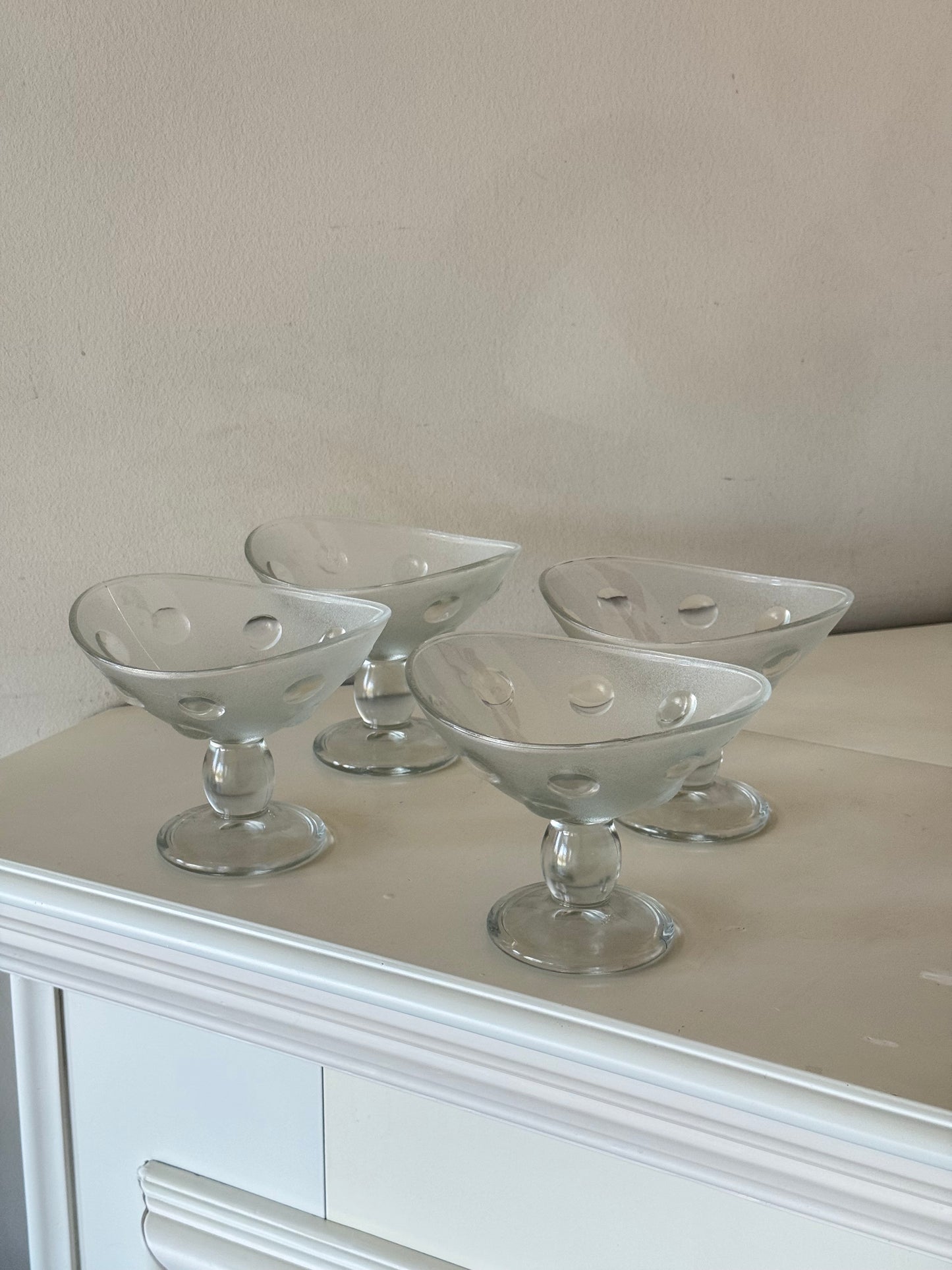Set of 4 Vintage Italian Frosted Art Glass Dessert Coupes