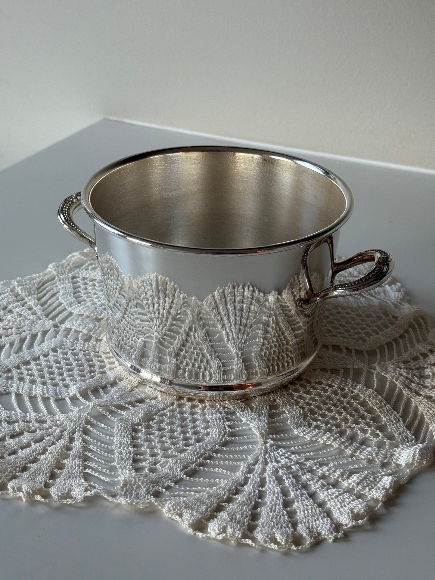Vintage “Primrose Plate” Silver-Plated Bowl on Copper – c. 1950s