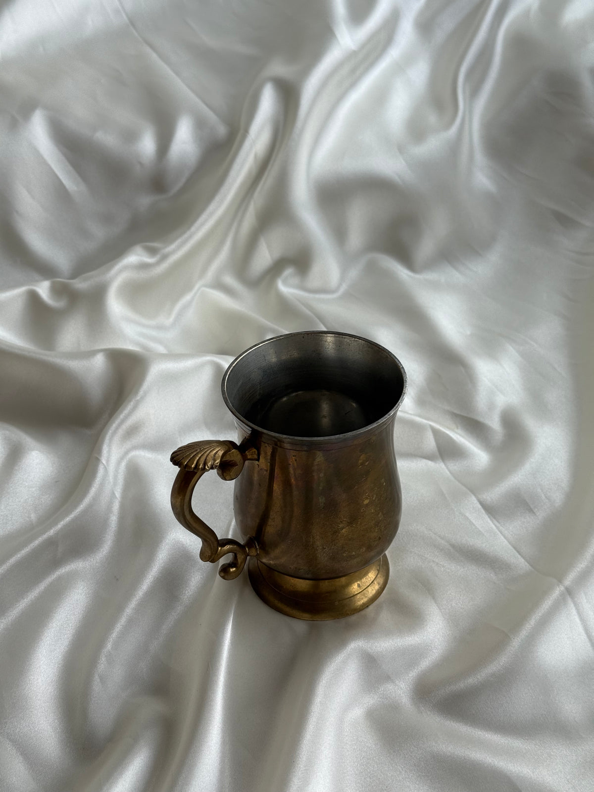Vintage Brass Tankard with Scallop Shell Handle