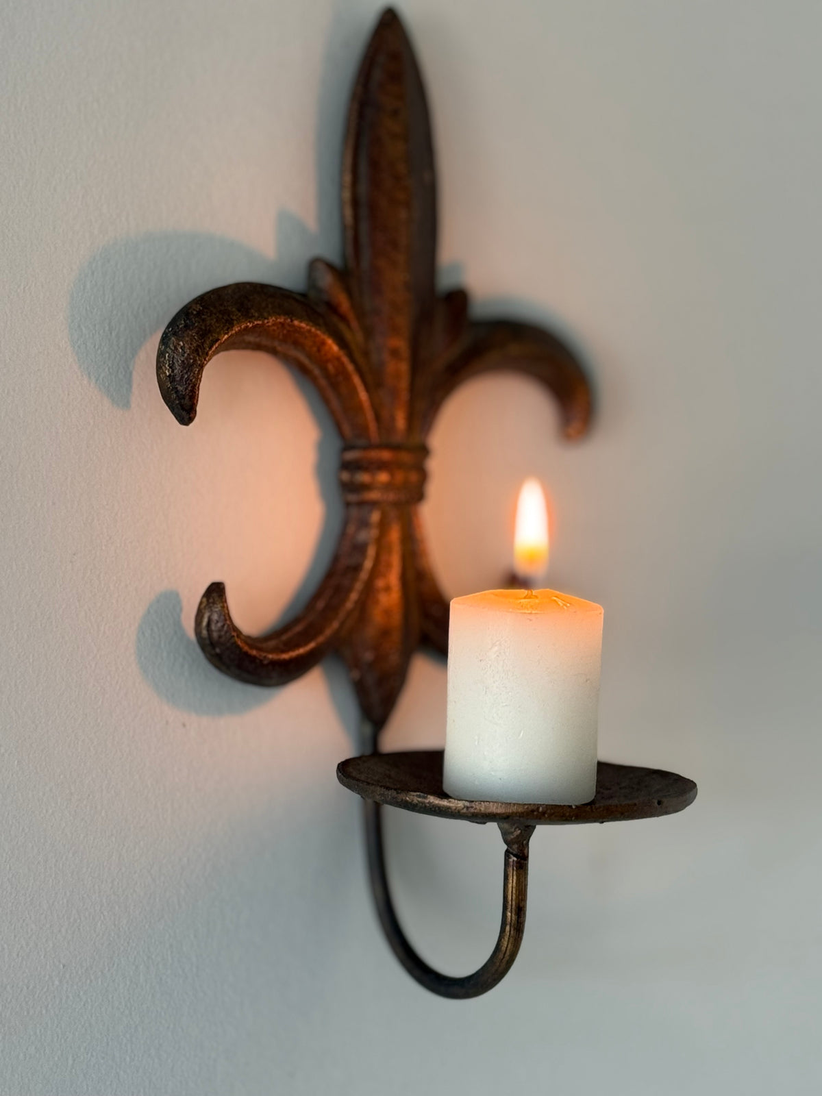 Vintage Fleur-de-Lis Cast Iron Wall Candle Sconce – French Country Style