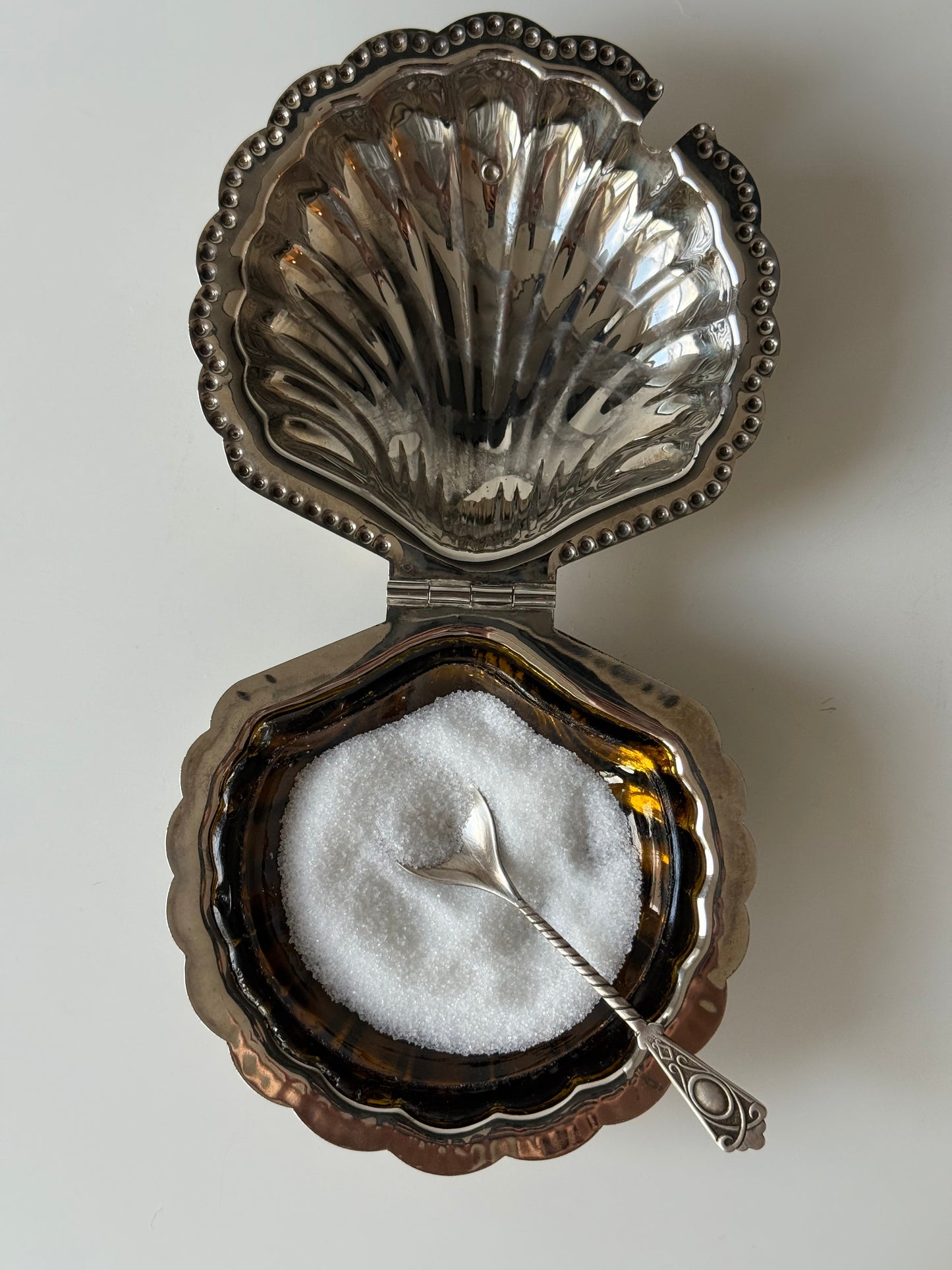 Vintage Shell-Shaped Sugar Dish