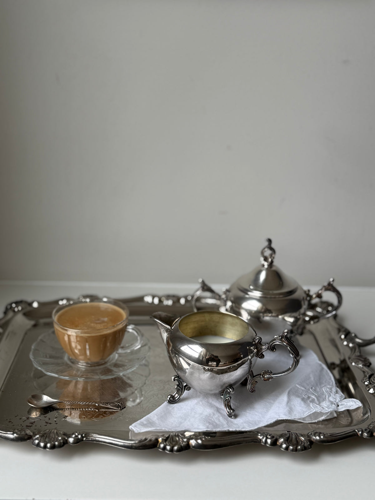 Vintage Silver Plated Footed Sugar Bowl & Creamer Set – Ornate Scroll Design