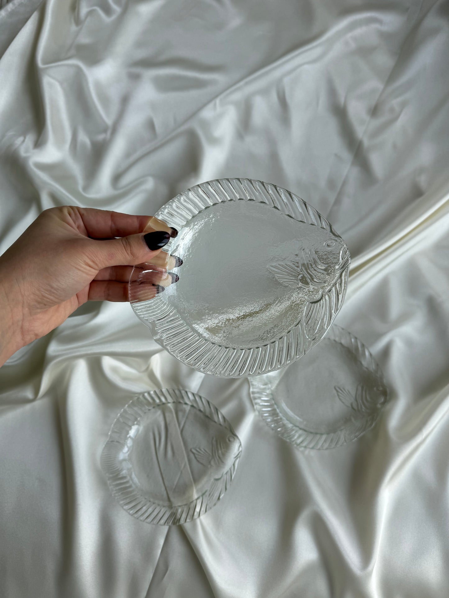 Set of 4 Vintage Glass Fish appetizer Plates