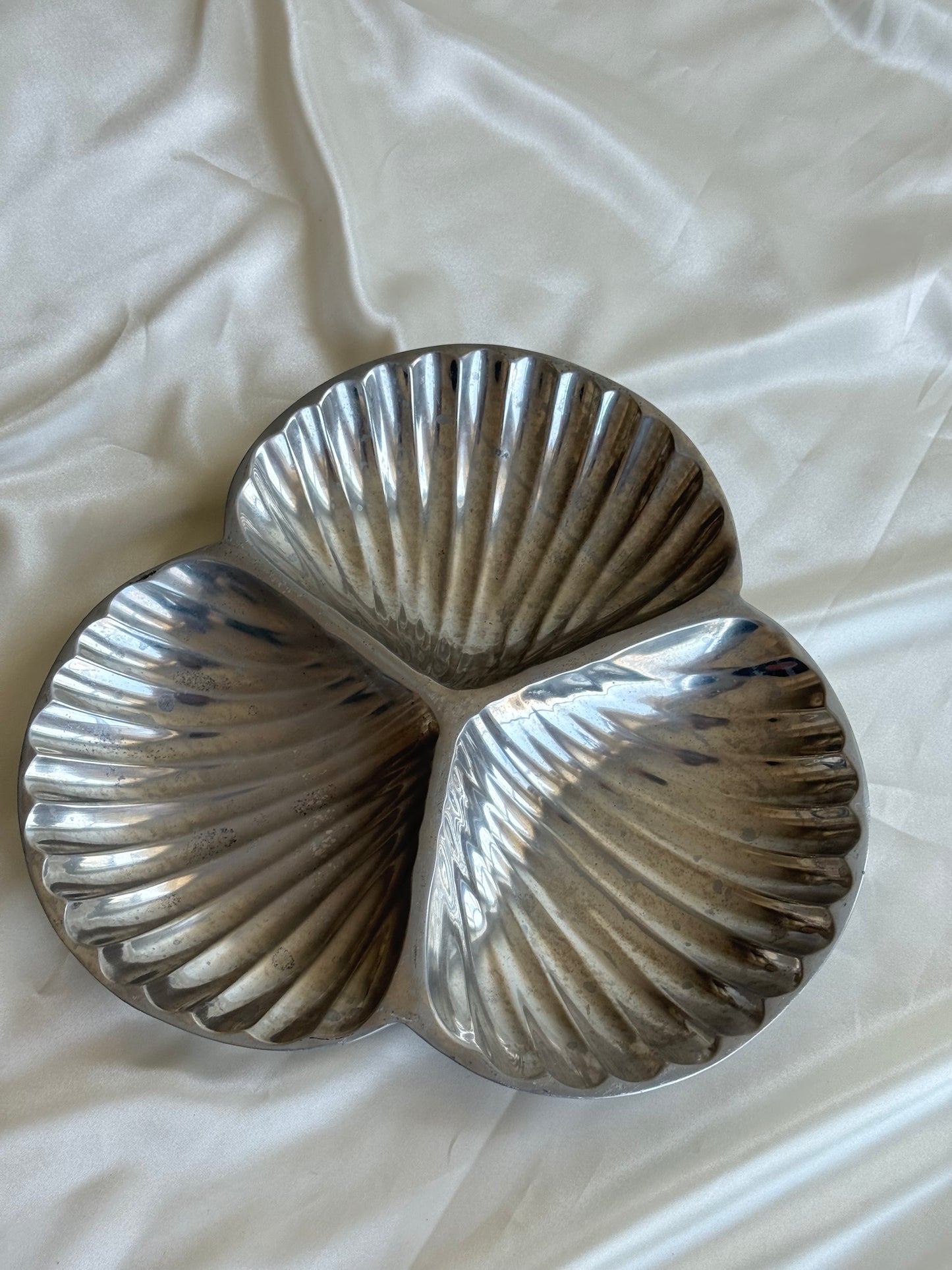 Large Triple Shell Catchall & Serving Dish
