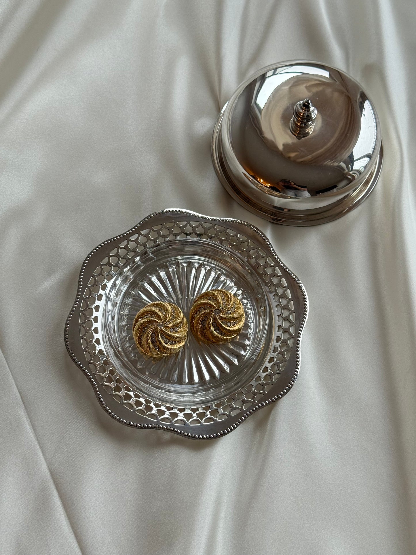Vintage butter dish