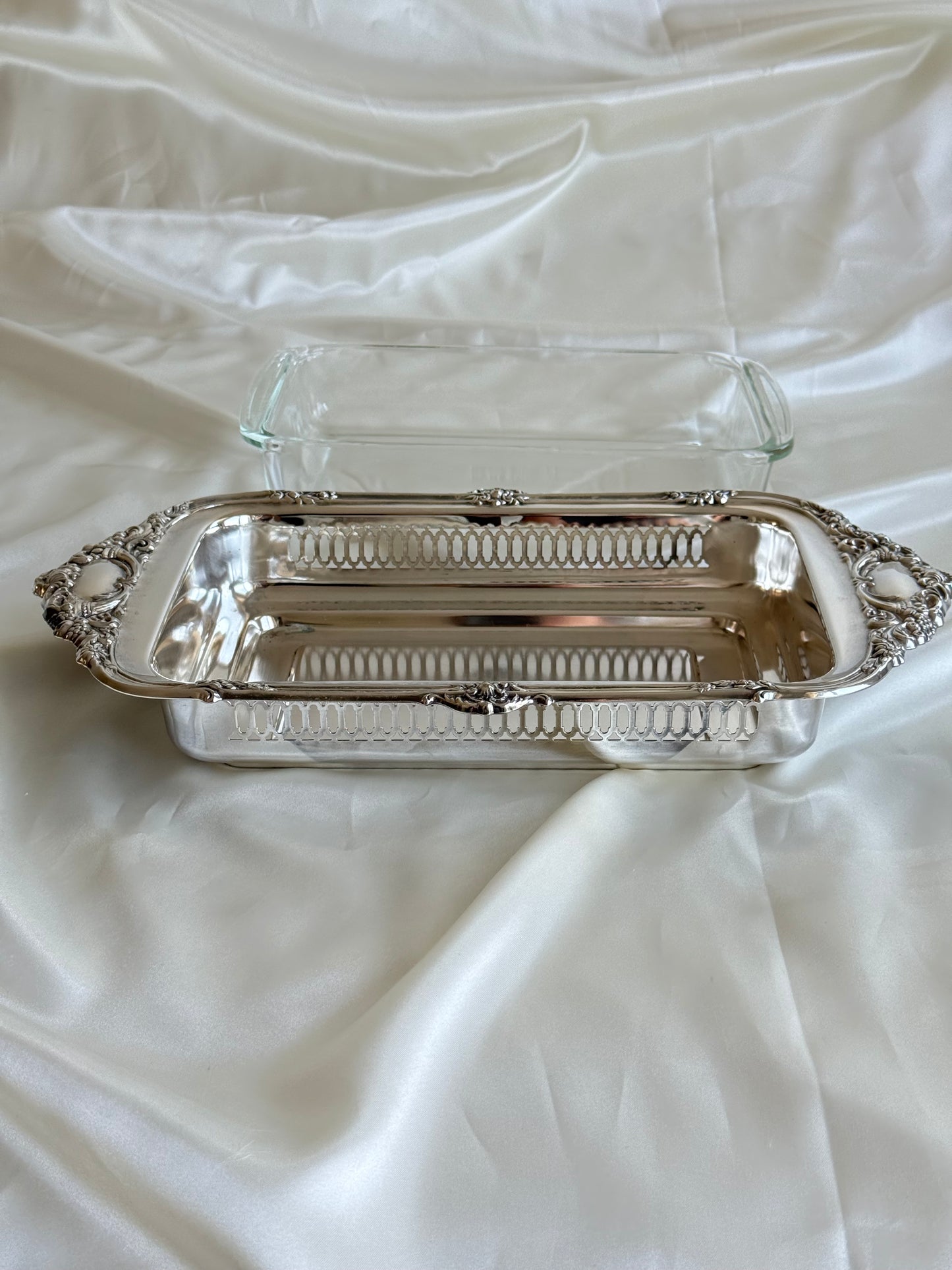 Vintage William Rogers Silver-Plated Casserole Server with Pyrex Dish