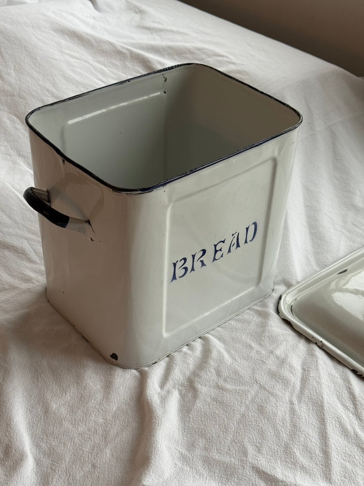 English Enamel Bread Bin – Vintage Farmhouse Kitchen Storage