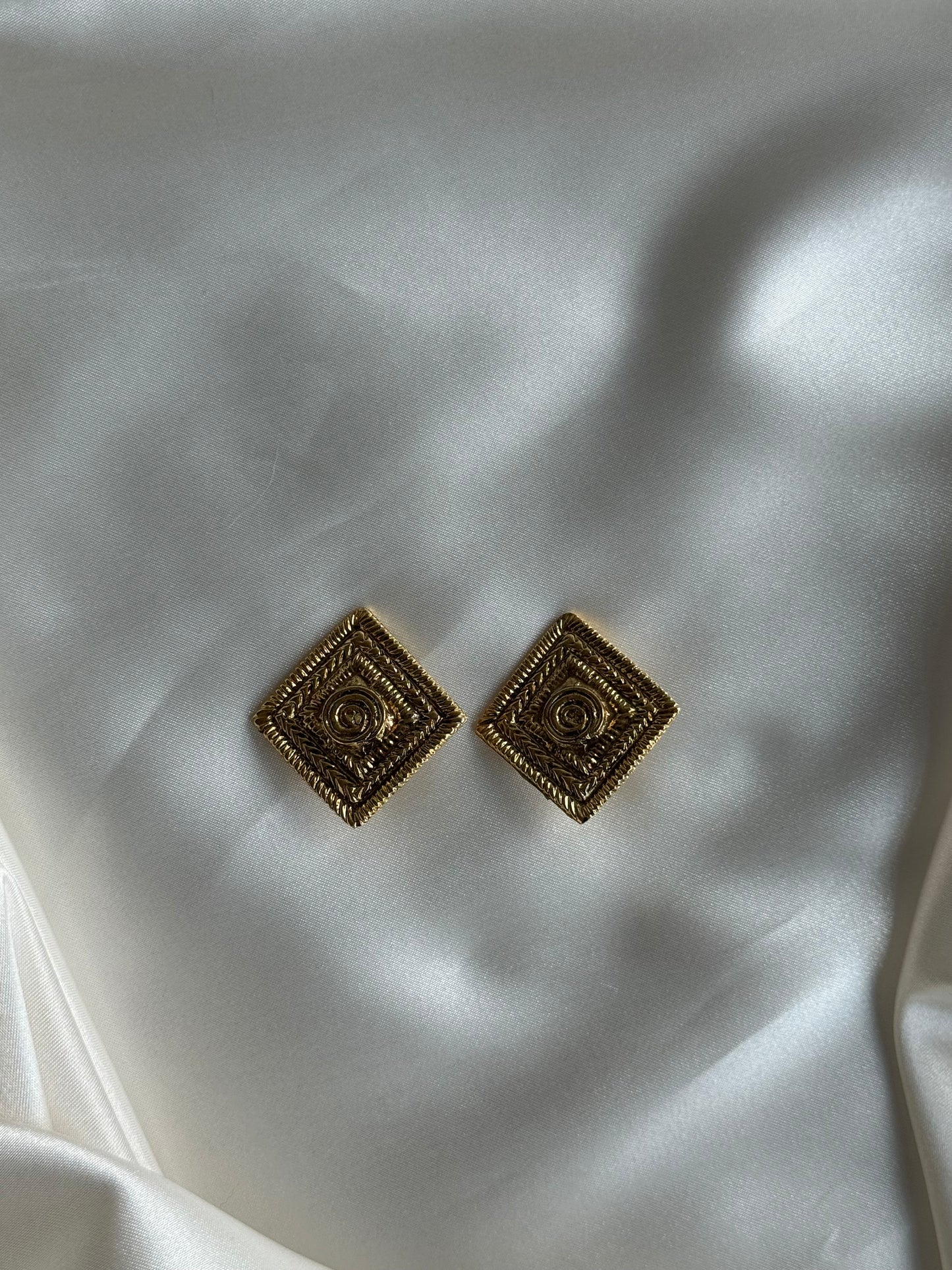 Vintage Spiral Motif Clip-On Earrings