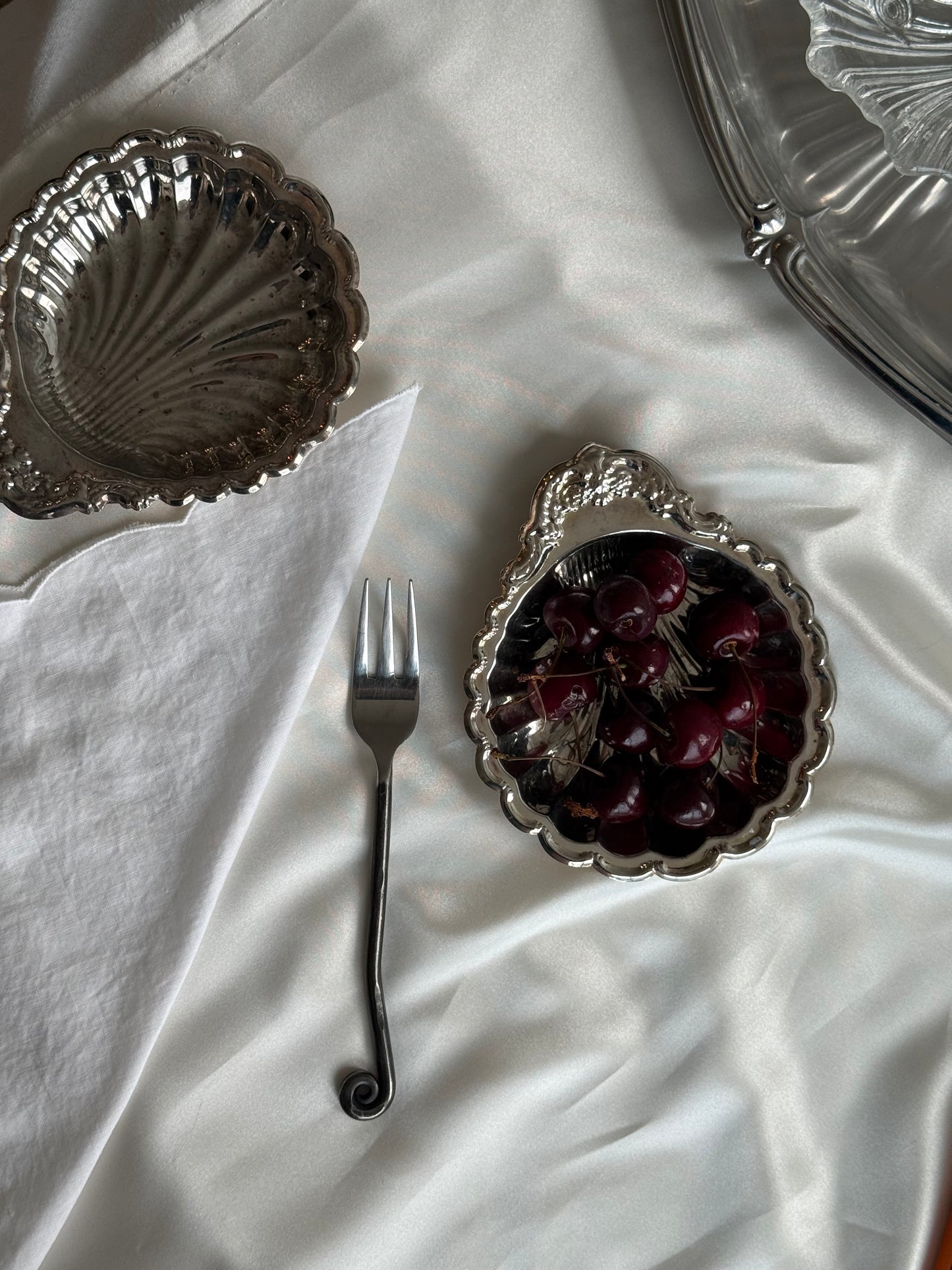 Vintage Shell-Shaped Trinket Dishes — Set of 4