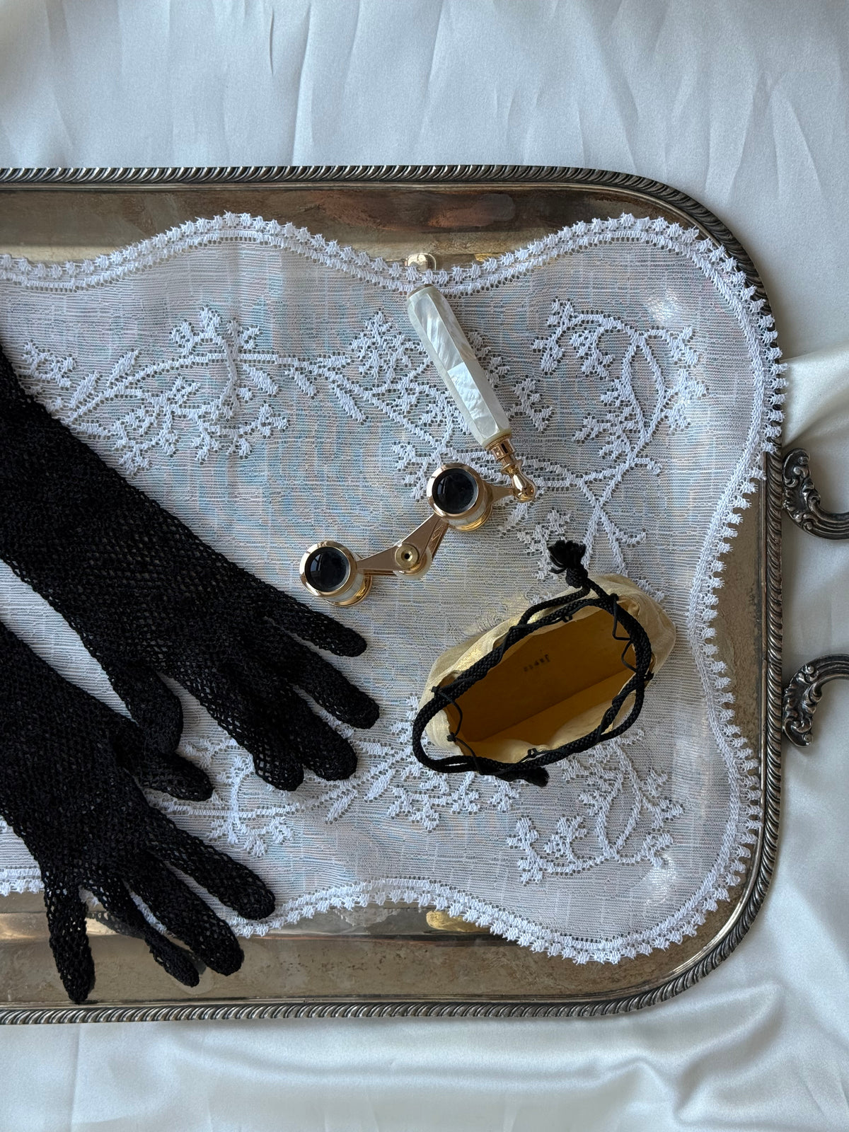 Mother-of-Pearl Opera Glasses | Elegant Theatre Binoculars
