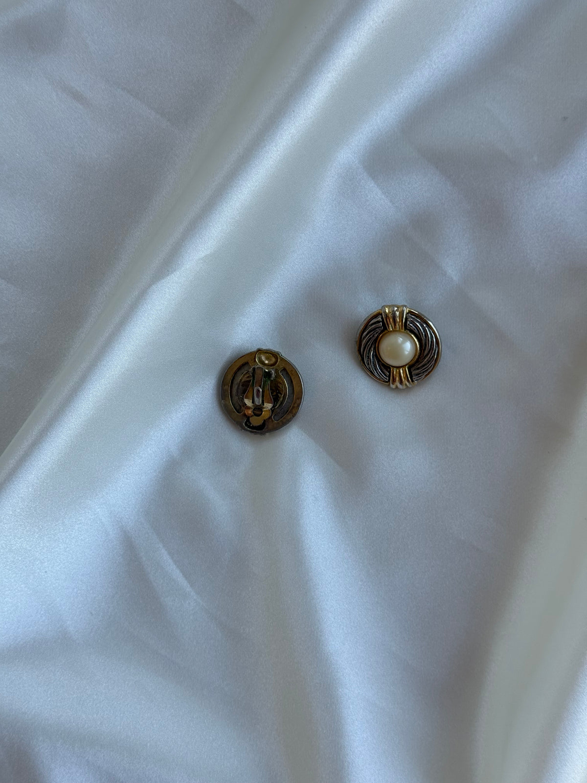 Vintage Two-Tone Pearl Clip-On Earrings