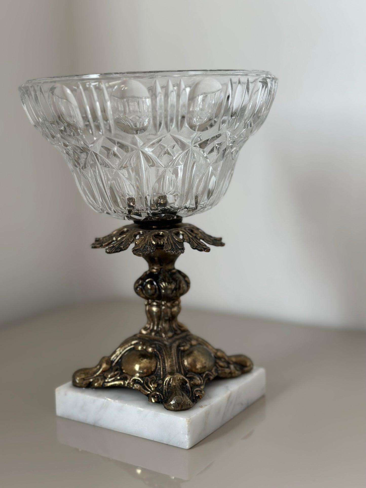 Pedestal crystal bowl