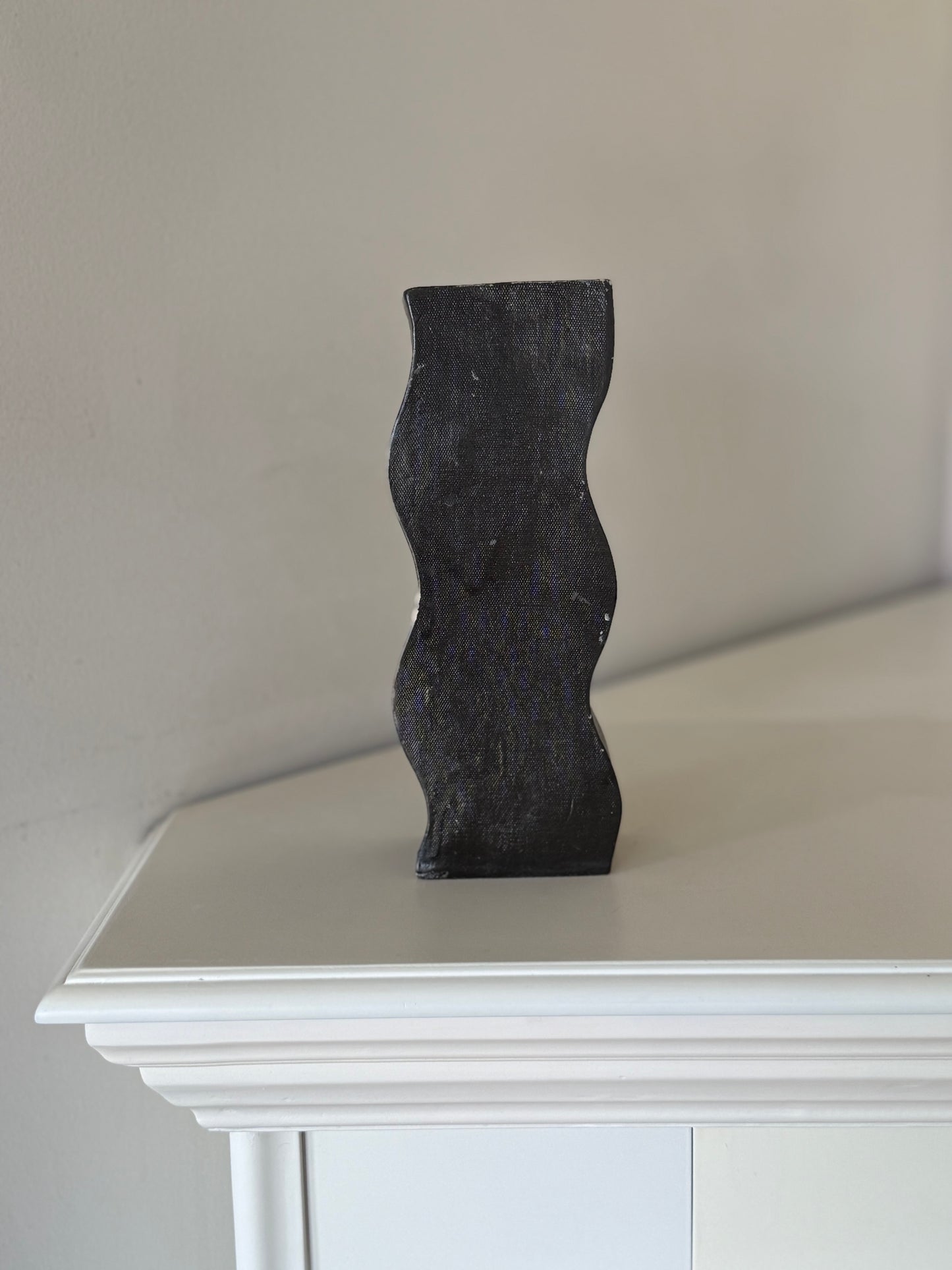 Wavy organic ceramic vase