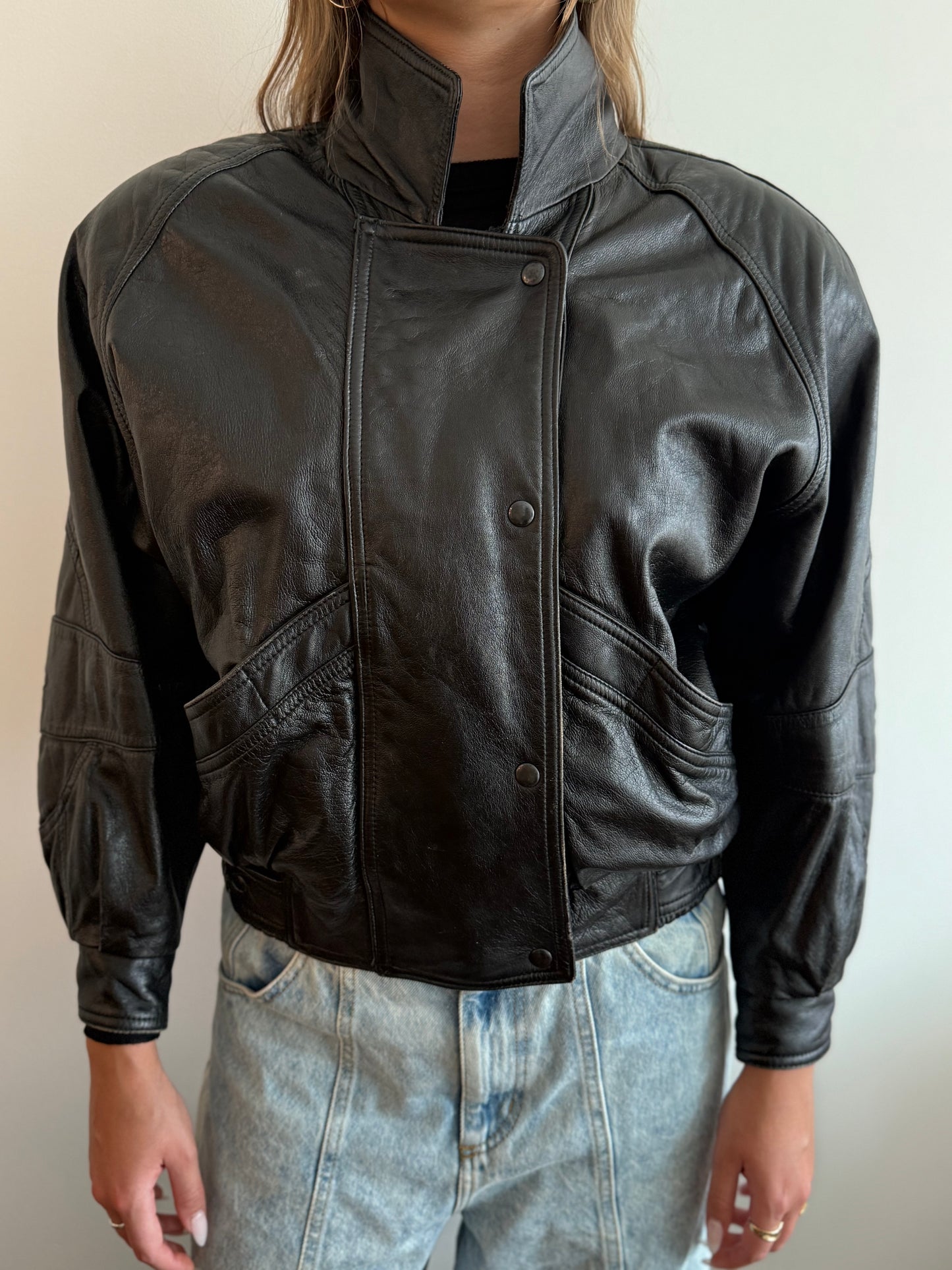 Vintage Black Leather Bomber Jacket with fur collar