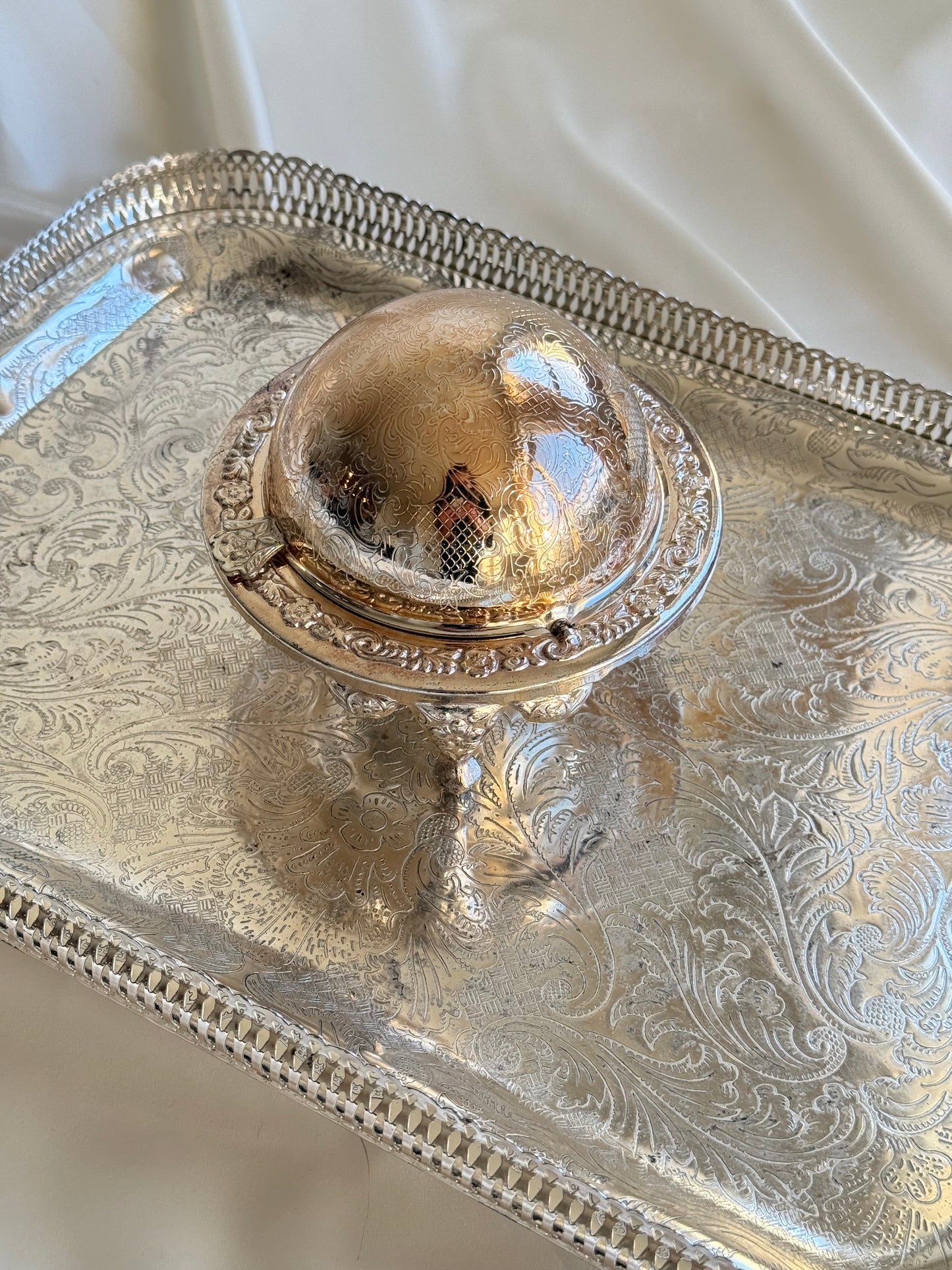 Vintage English Silver-Plated Caviar Server with Mother-of-Pearl Spoon