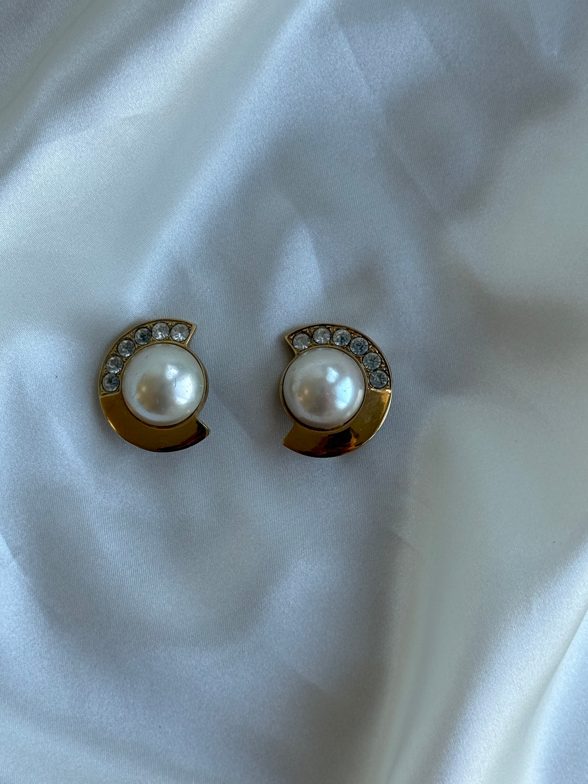 Vintage Faux Pearl & Rhinestone Clip-On Earrings