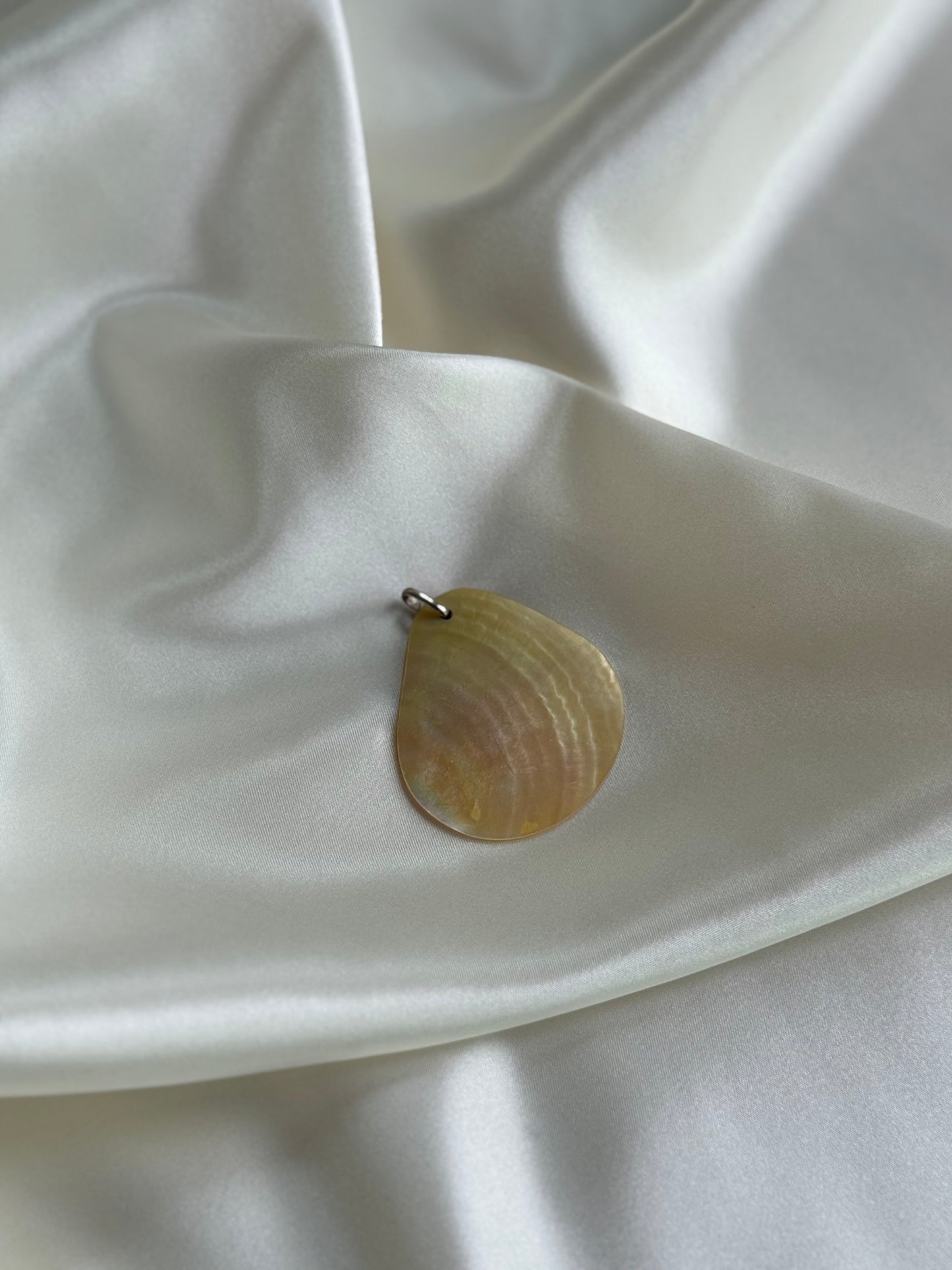 Vintage Mother of Pearl Pendant