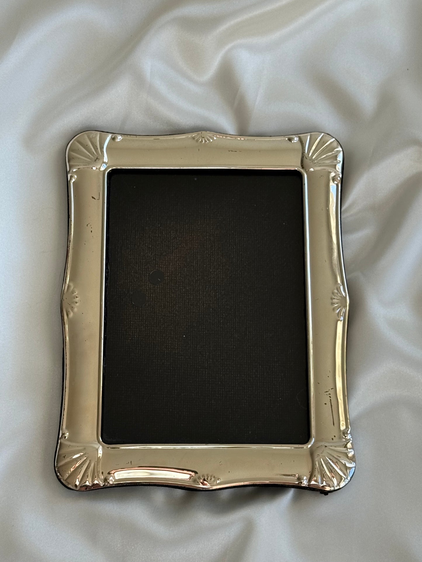 Vintage Silver-Plated Picture Frame shell detail