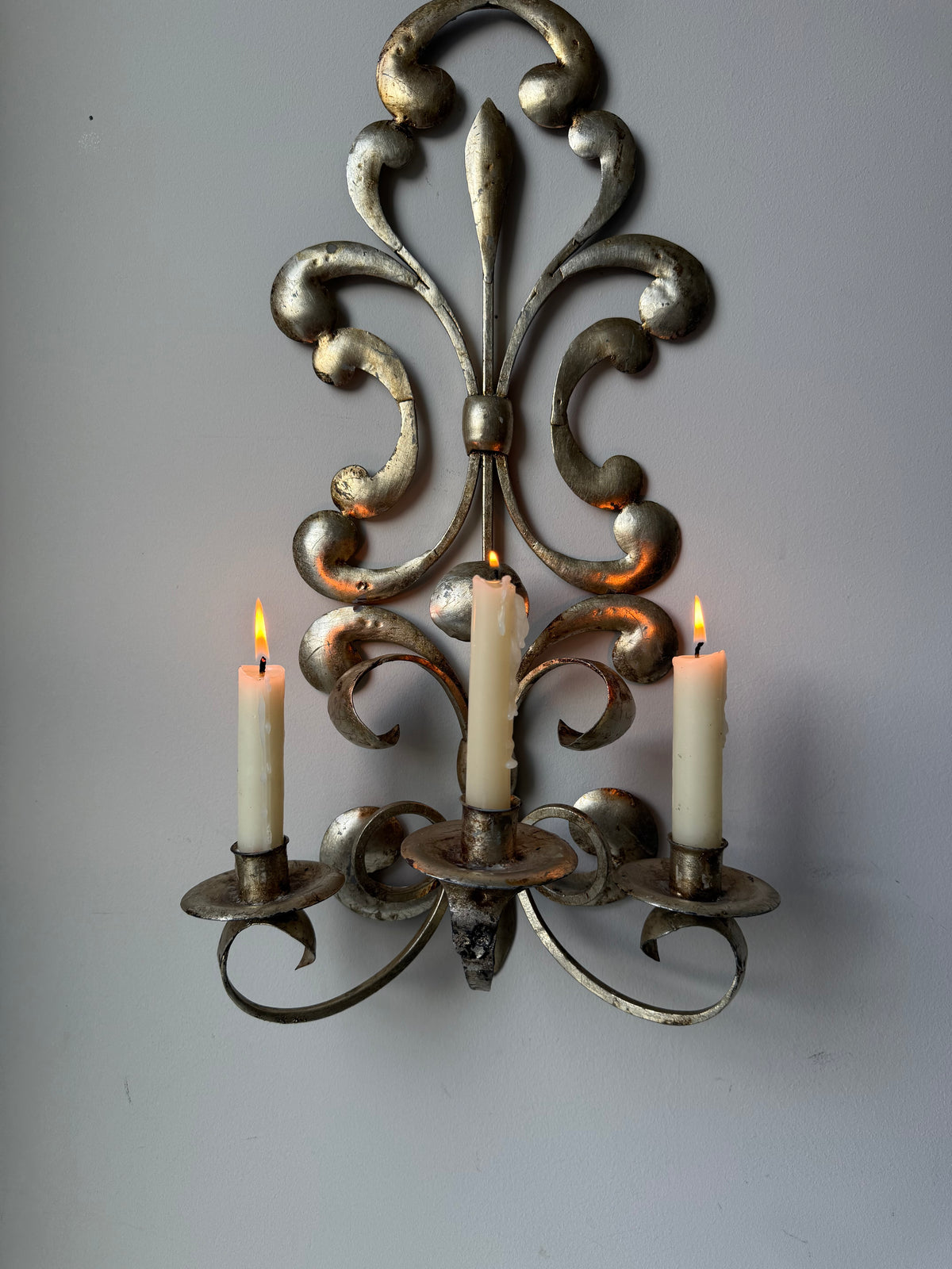 Vintage Italian Gilt Metal Three-Arm Wall Sconce – Made in Italy