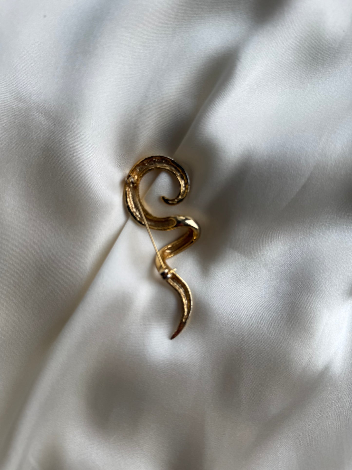 Vintage Gold-Tone Swirl Brooch