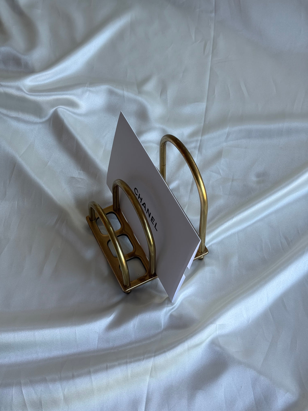 Vintage Brass Graduated Letter & Mail Holder – Mid-Century Style Desk Organizer