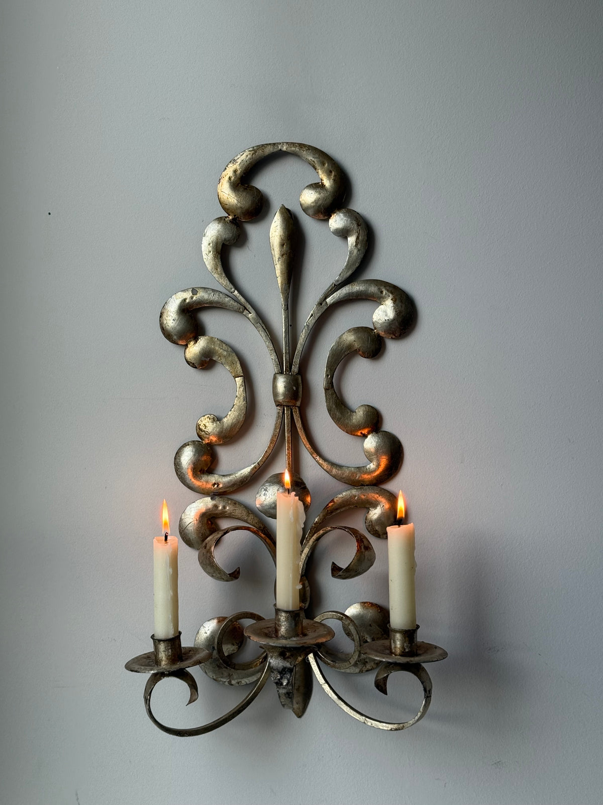 Vintage Italian Gilt Metal Three-Arm Wall Sconce – Made in Italy