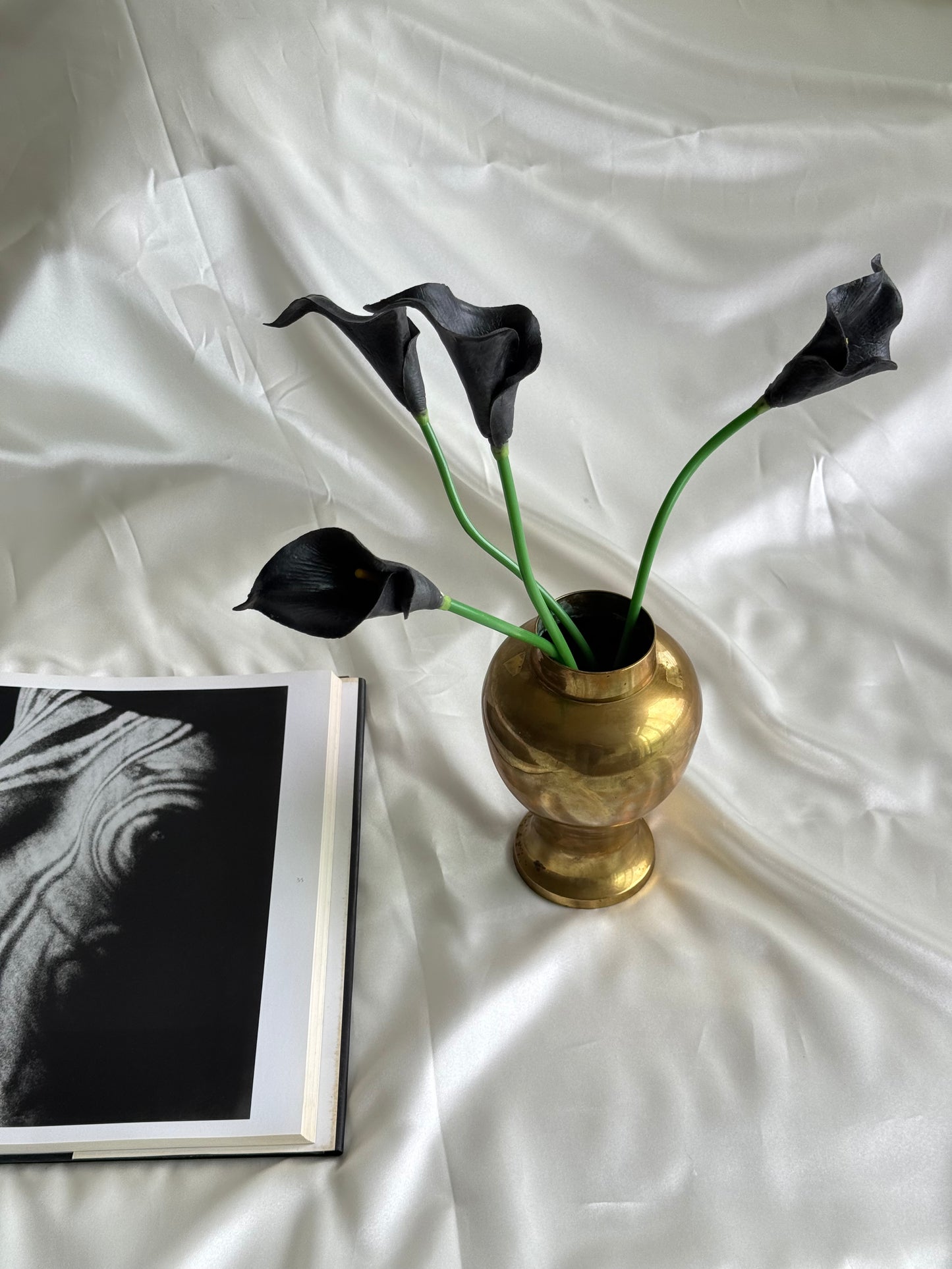 Vintage Solid Brass Urn Vase – Classical Baluster Silhouette